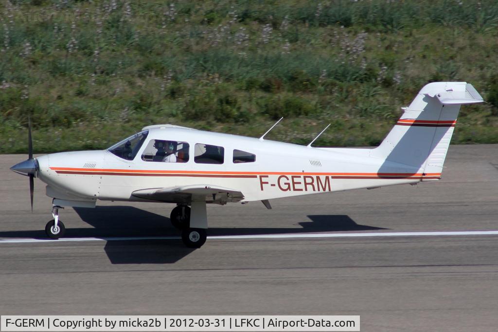 F-GERM, Piper PA-28RT-201T Arrow IV C/N 28R8131122, Taxiing