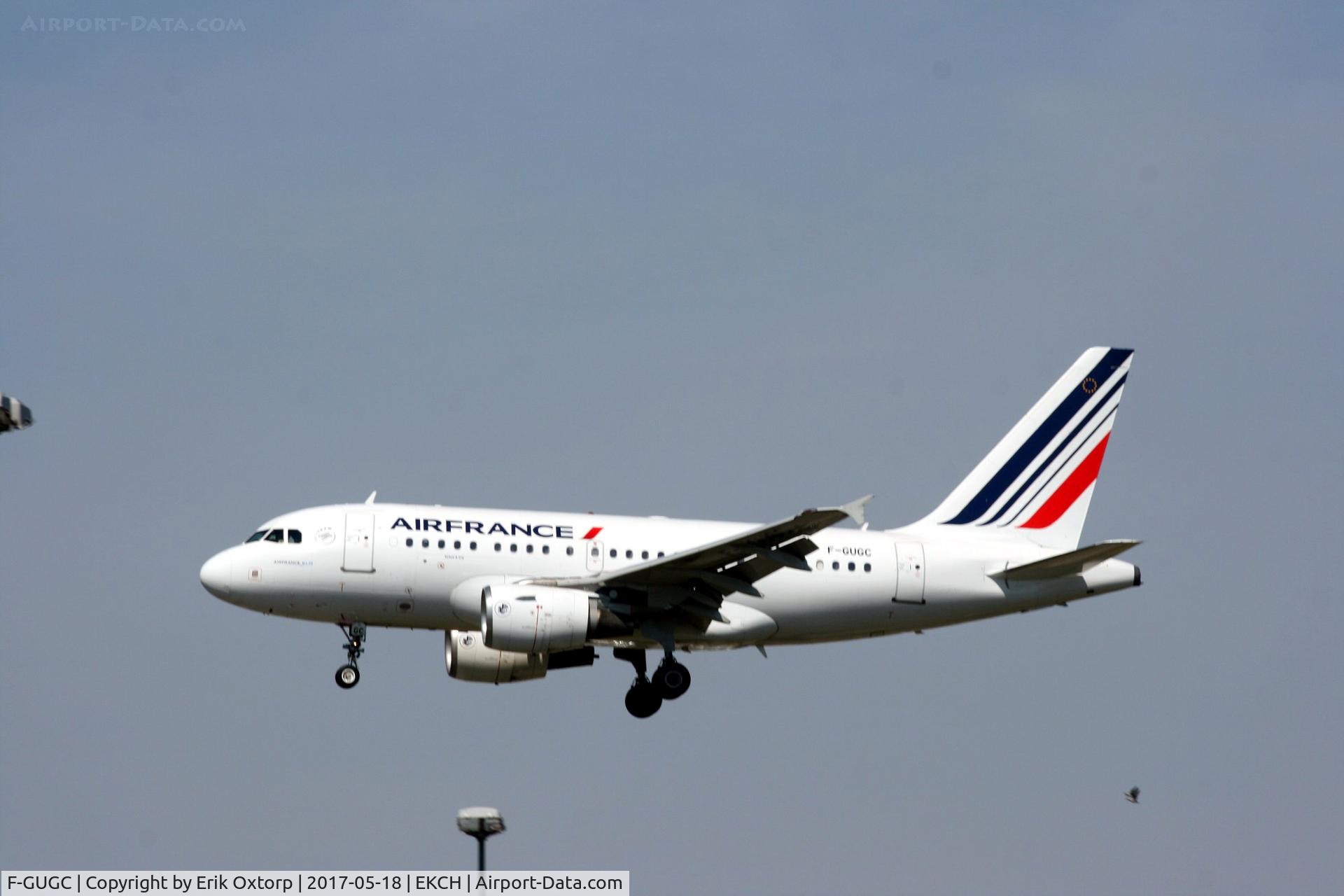 F-GUGC, 2002 Airbus A318-111 C/N 2071, F-GUGC landing rw 22L