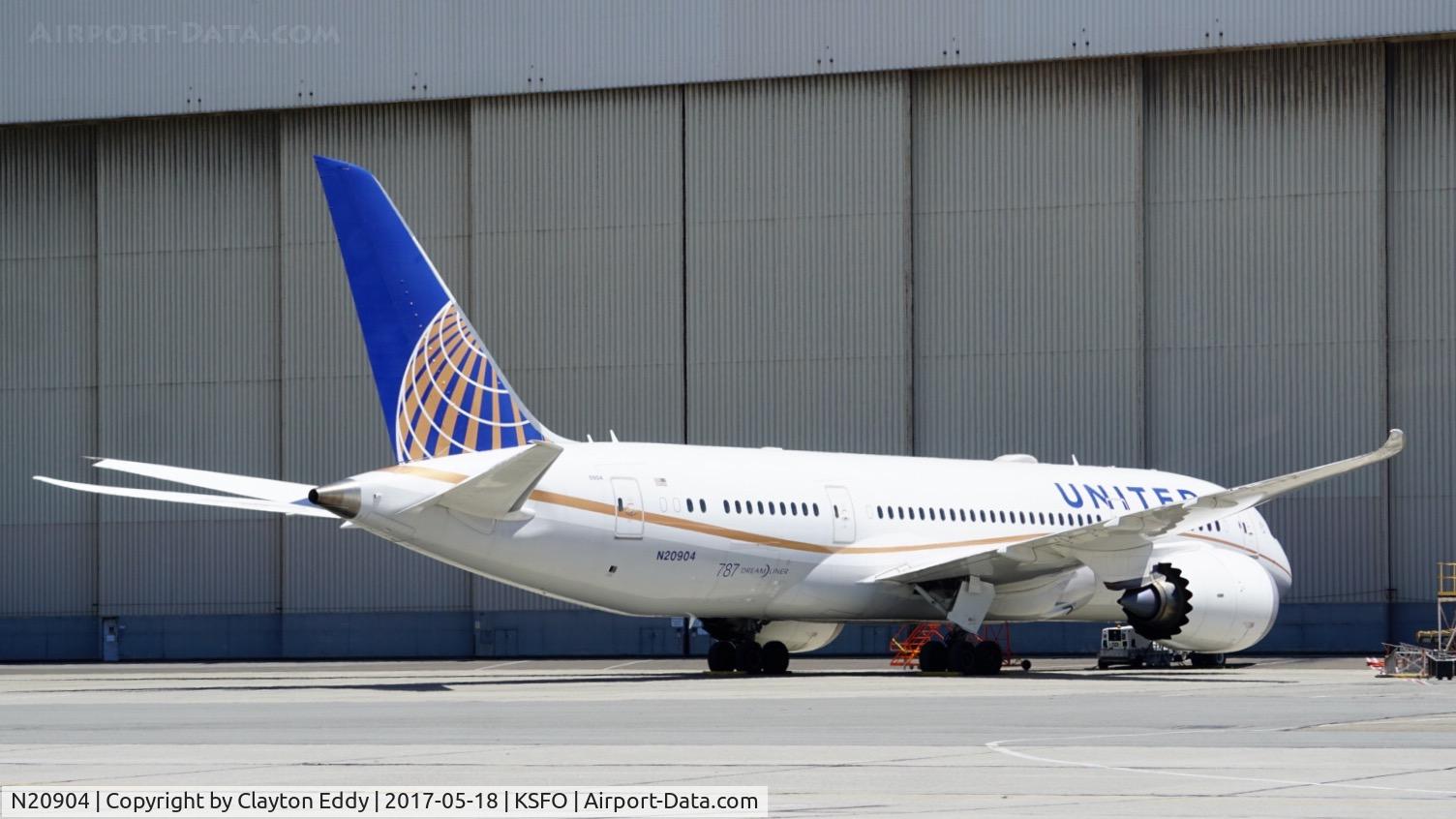 N20904, 2012 Boeing 787-8 Dreamliner C/N 34824, SFO 2017