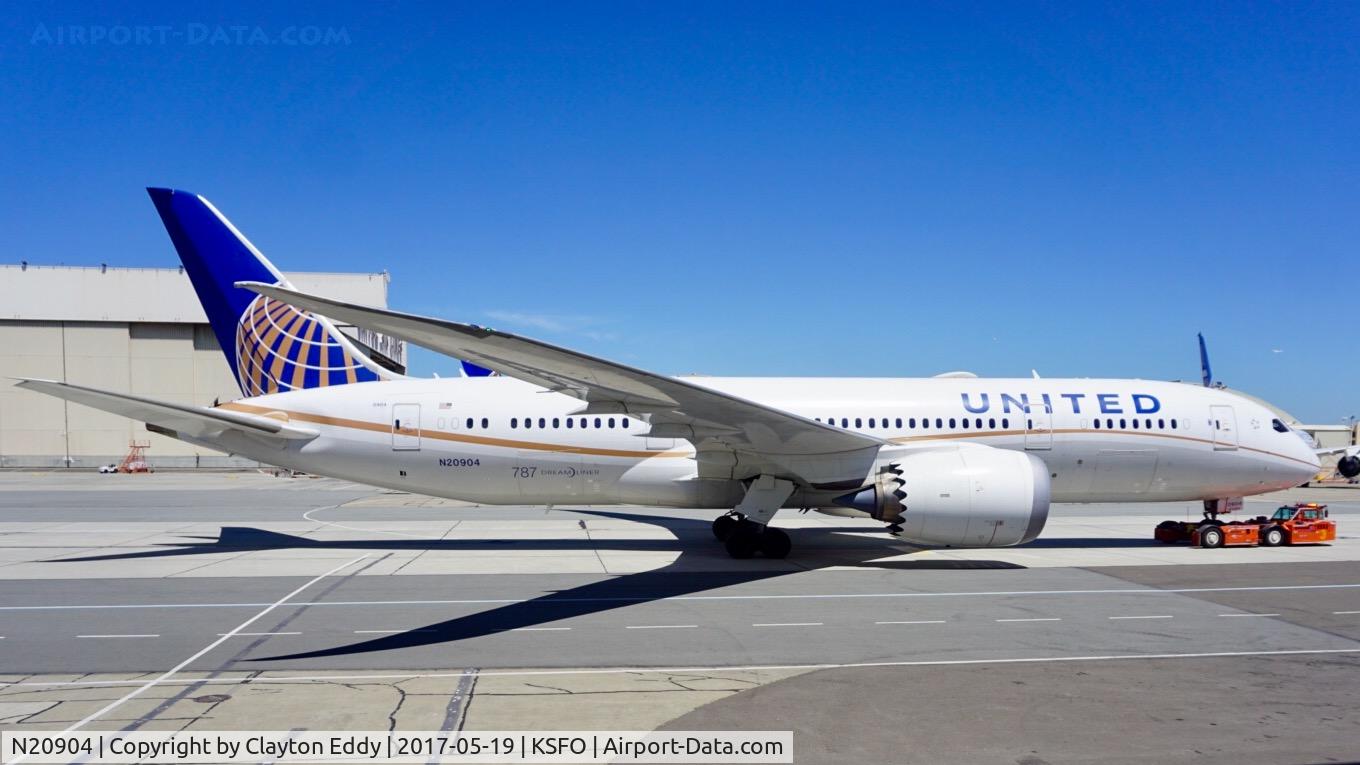 N20904, 2012 Boeing 787-8 Dreamliner C/N 34824, SFO 2017.