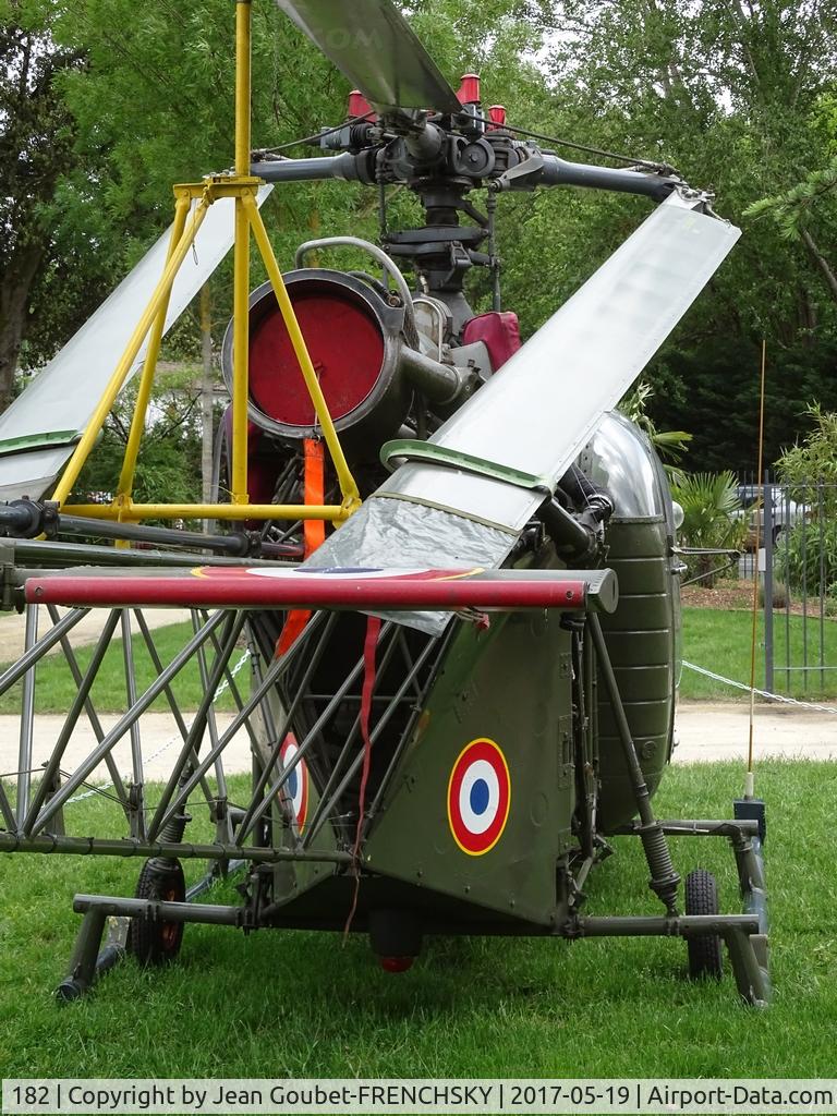182, Sud SE-3130 Alouette II C/N 1112/C24-M182, ex Gendarmerie (F-MJSA, F-MJAH), ex Trans Hélico Caraïbes aux Antilles (F-GIJK), now Conservatoire de l'air et de l'espace d'Aquitaine.