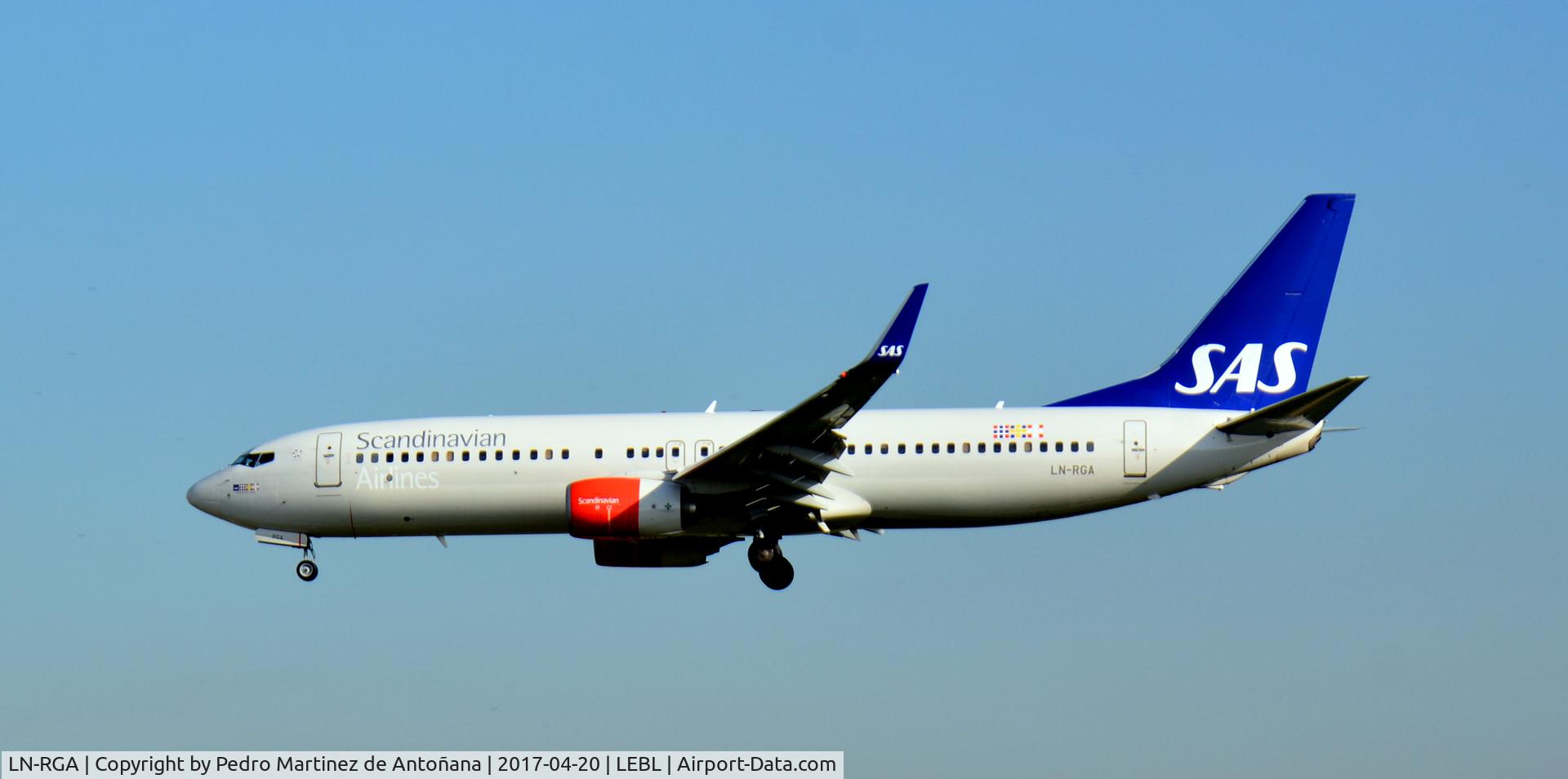LN-RGA, 2012 Boeing 737-86N C/N 39397, El Prat  -  Barcelona  -  España