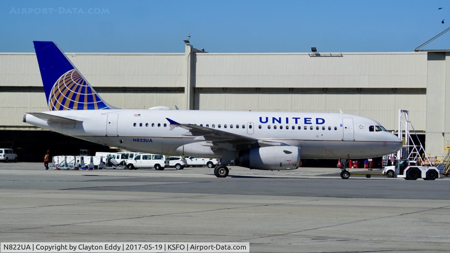 N822UA, 1998 Airbus A319-131 C/N 948, SFO 2017.