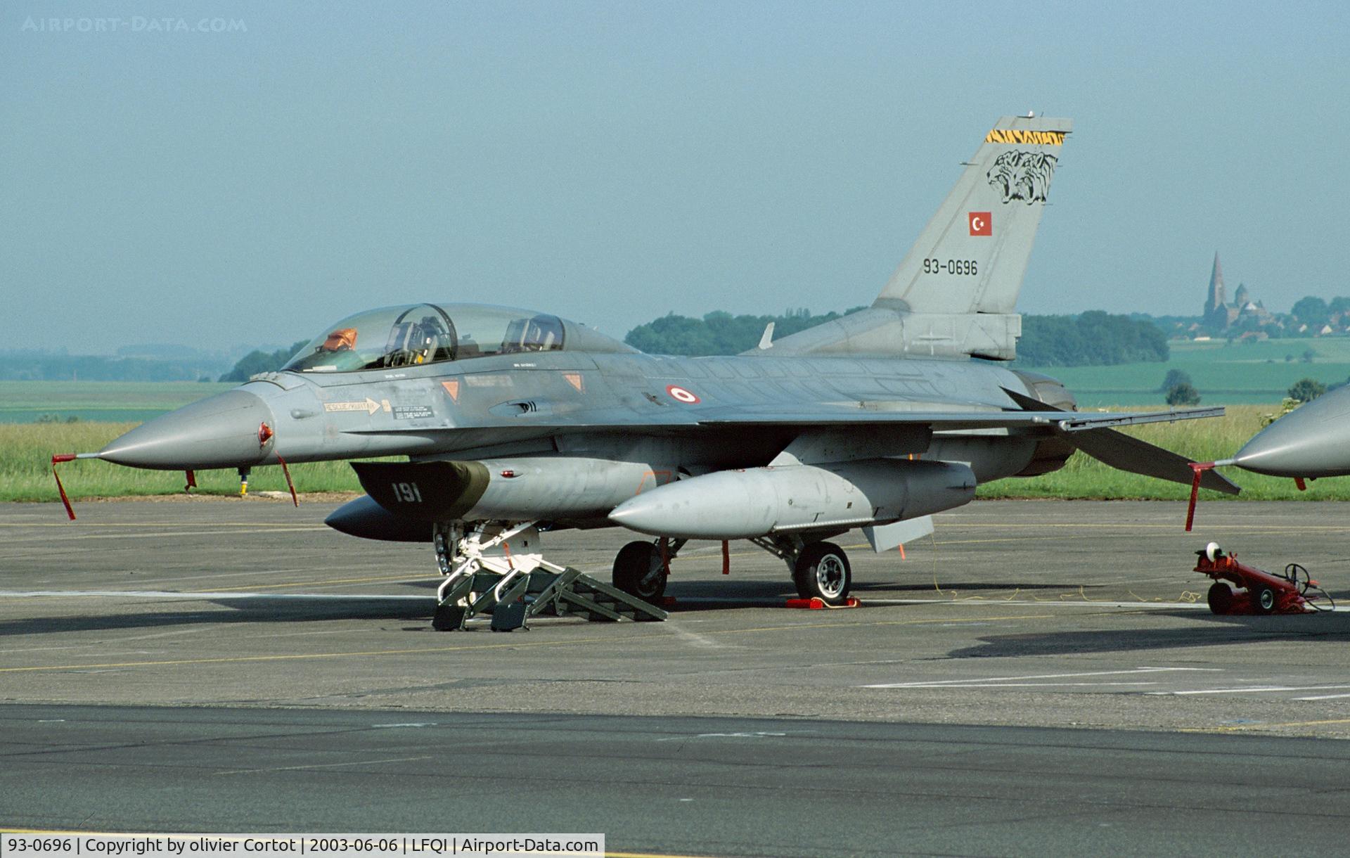93-0696, TAI (Turkish Aerospace Industries) F-16D C/N HD-6, Tiger meet 2003