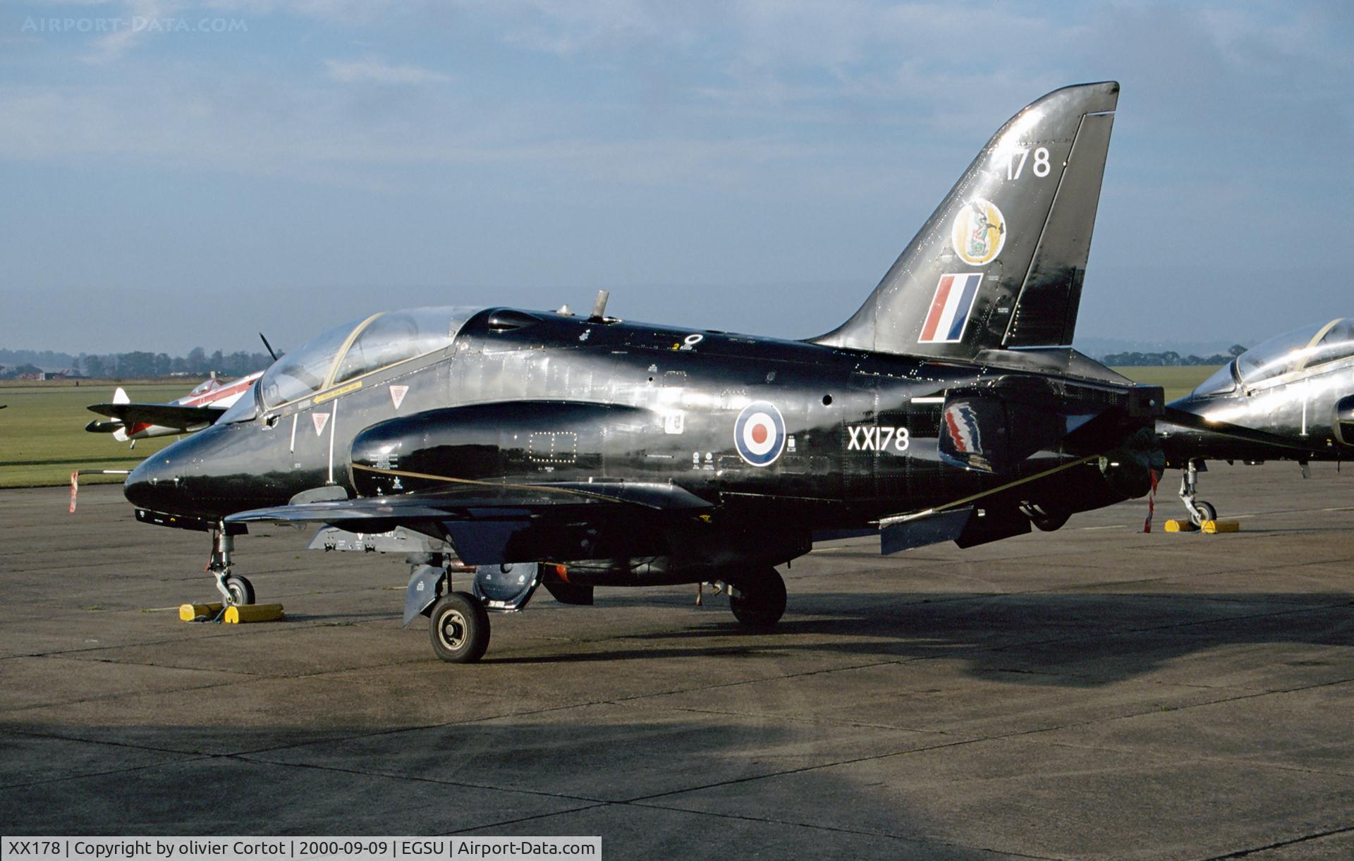 XX178, 1977 Hawker Siddeley Hawk T.1W C/N 025/312025, Duxford autumn airshow