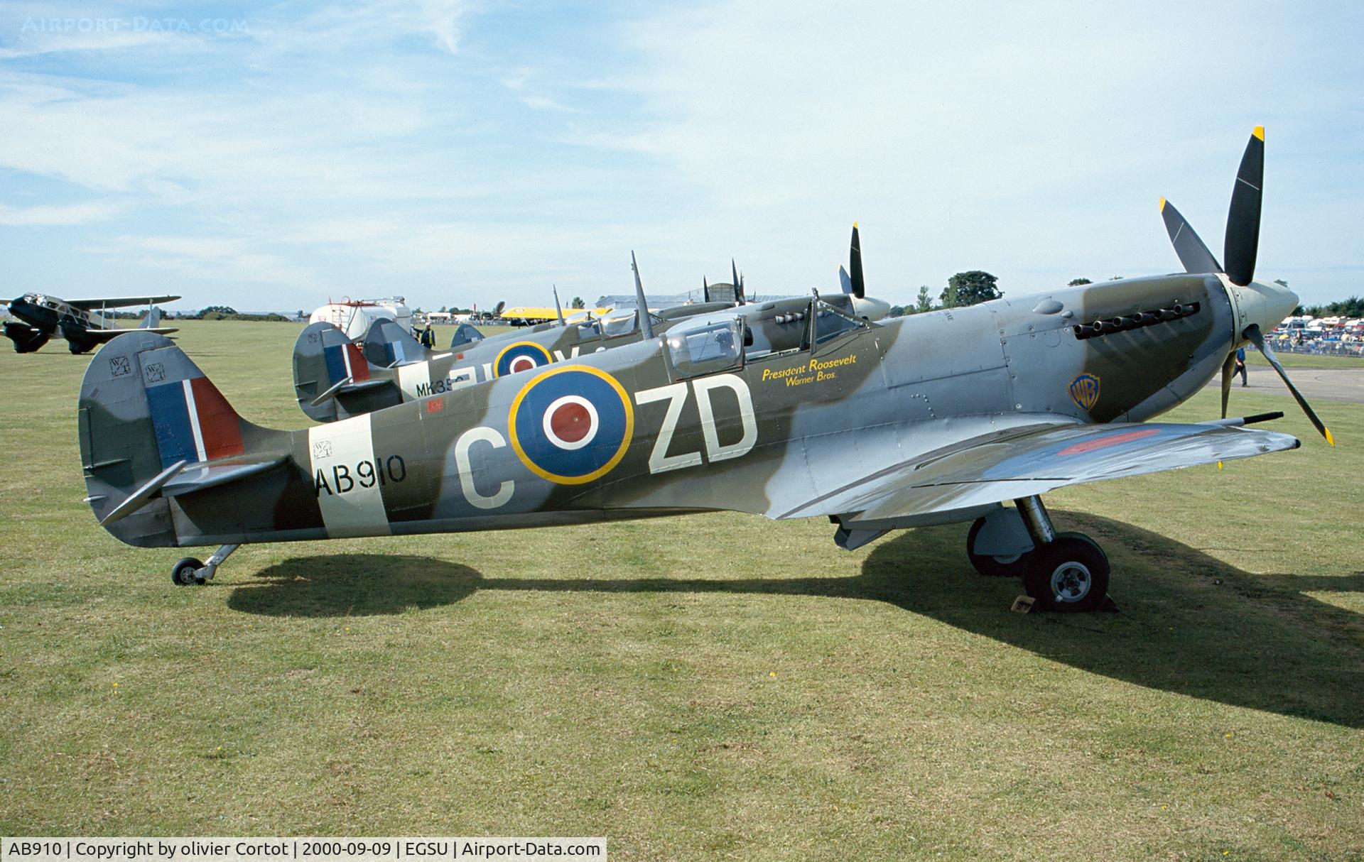 AB910, Supermarine 349 Spitfire LF.Vb C/N CBAF.1061, Duxford Autumn airshow