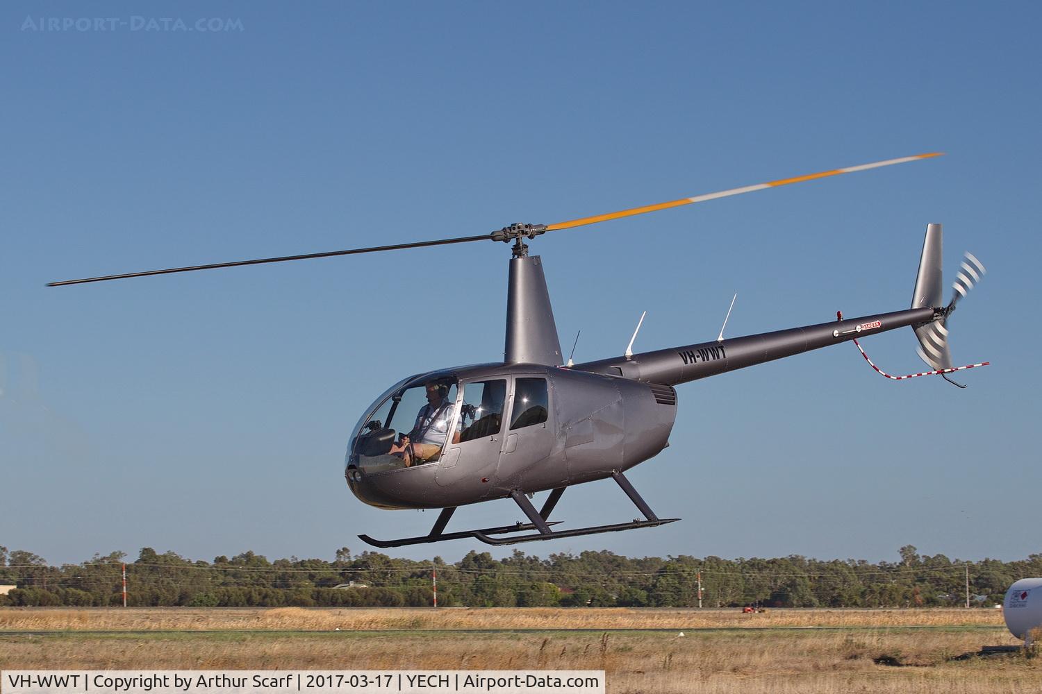 VH-WWT, 2007 Robinson R44 II C/N 11977, AAAA fly in Echuca March 2017