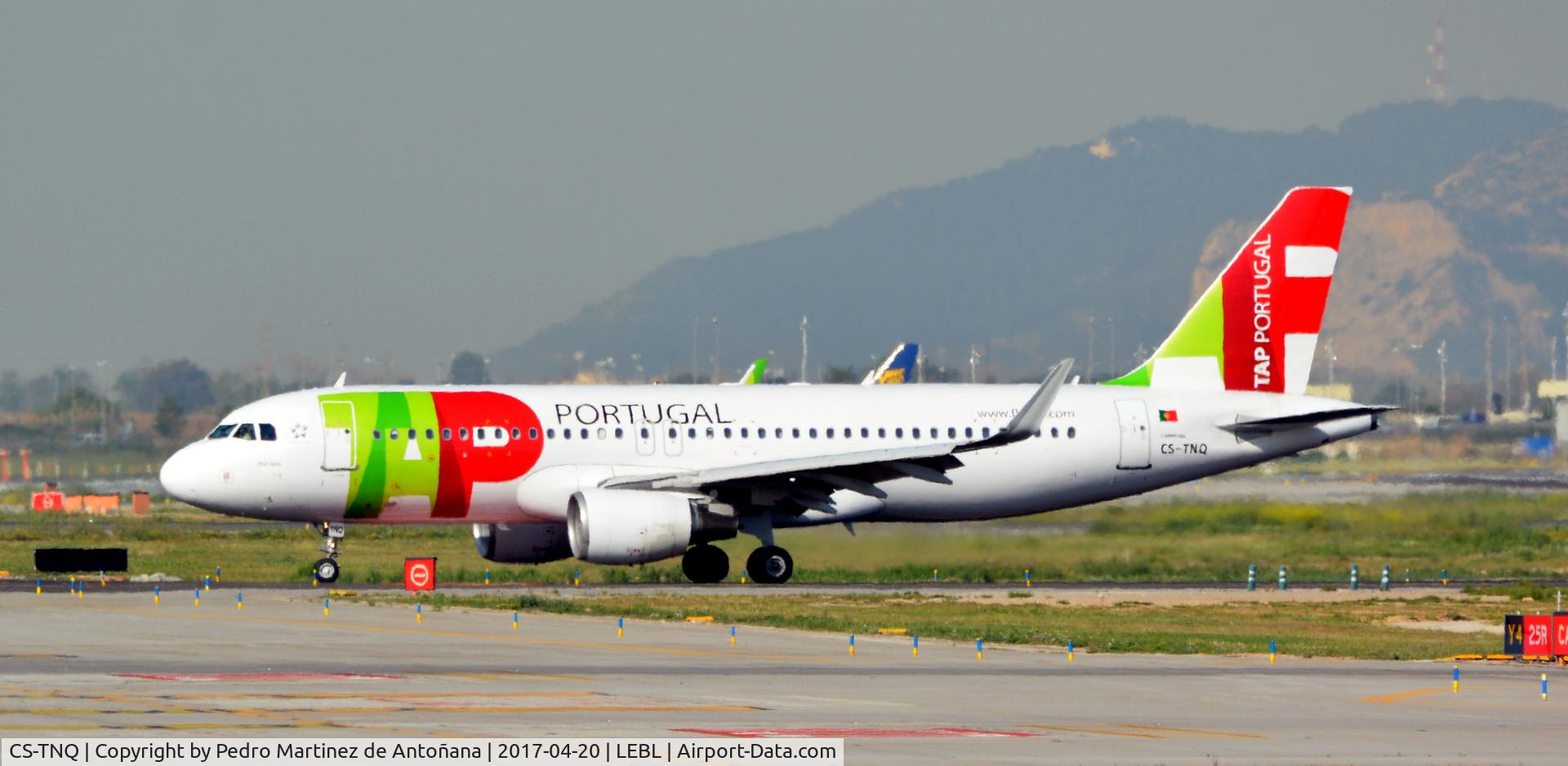 CS-TNQ, 2009 Airbus A320-214 C/N 3769, El Prat  -  Barcelona  -  España