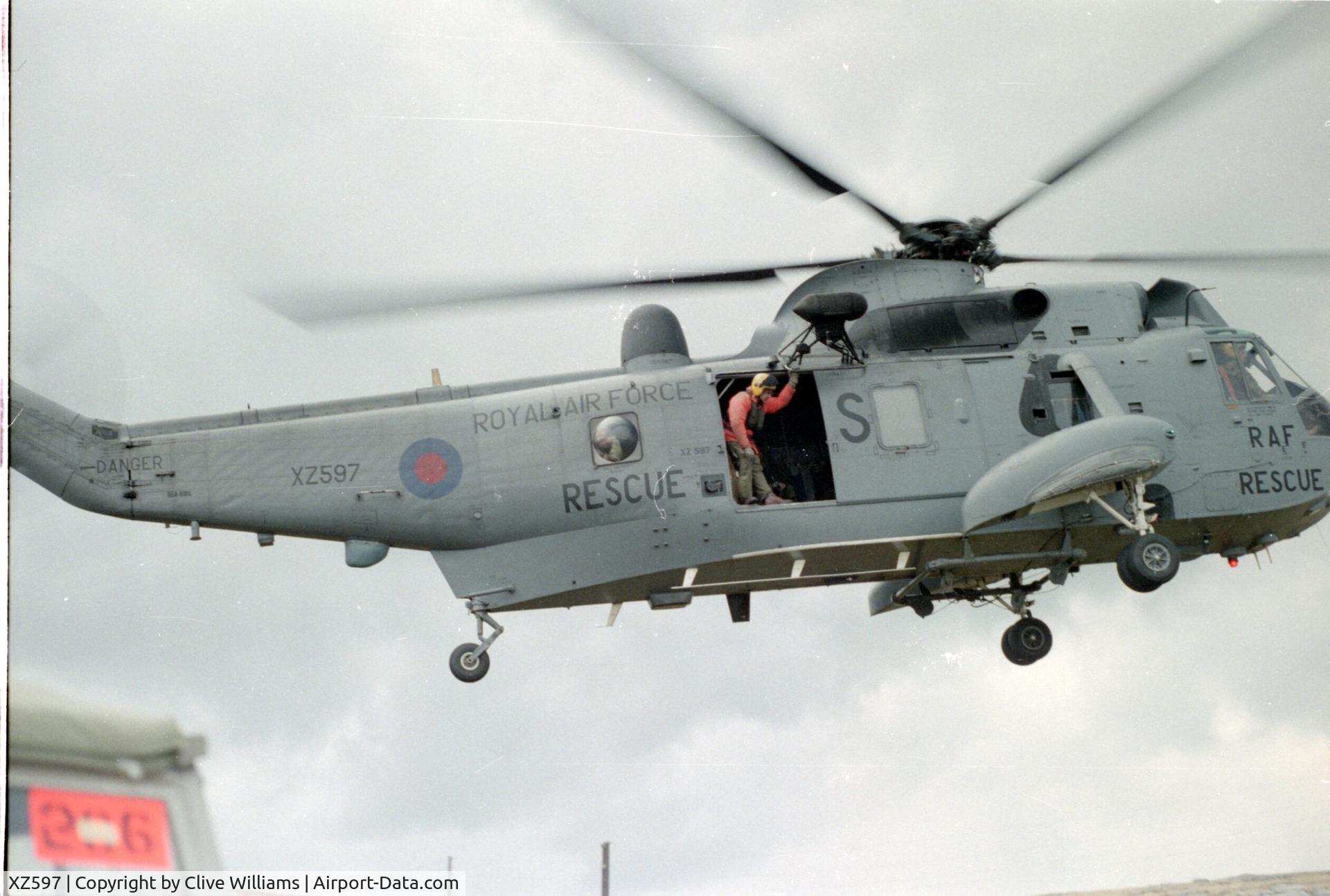 XZ597, 1978 Westland Sea King HAR.3 C/N WA863, On active service in the Falkland Islands circa 1986