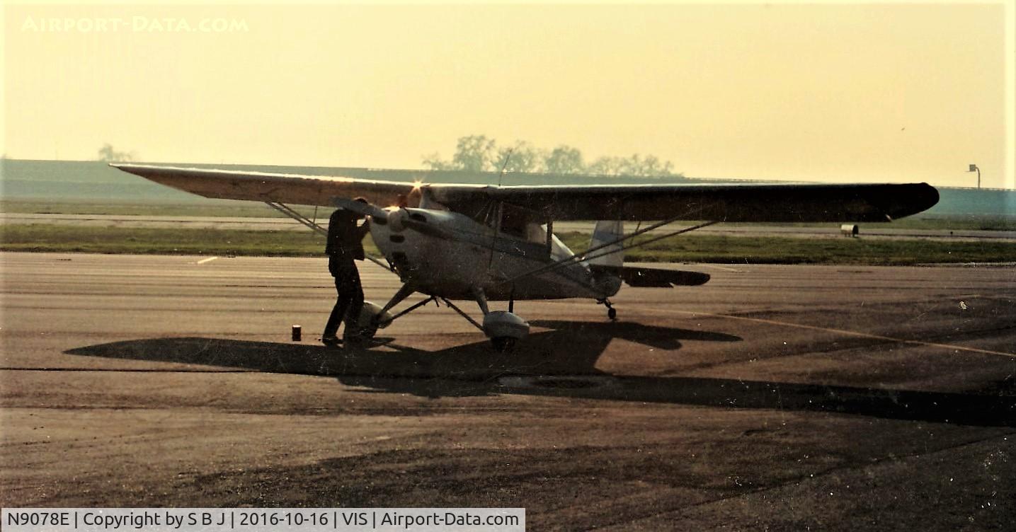 N9078E, 1946 Aeronca 11AC Chief C/N 11AC-710, 78E at the Visalia airport on a very hazy winter day to pick up 71P.