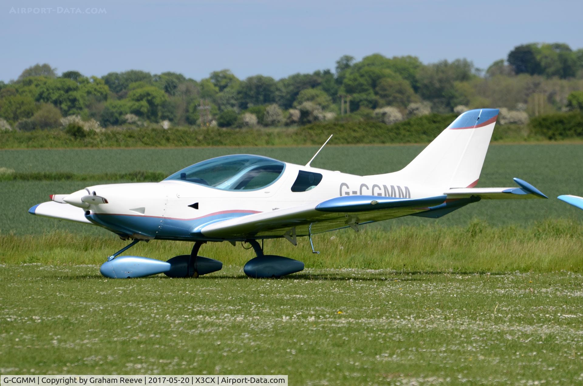 G-CGMM, 2010 CZAW SportCruiser C/N LAA 338-14934, Parked at Northrepps.