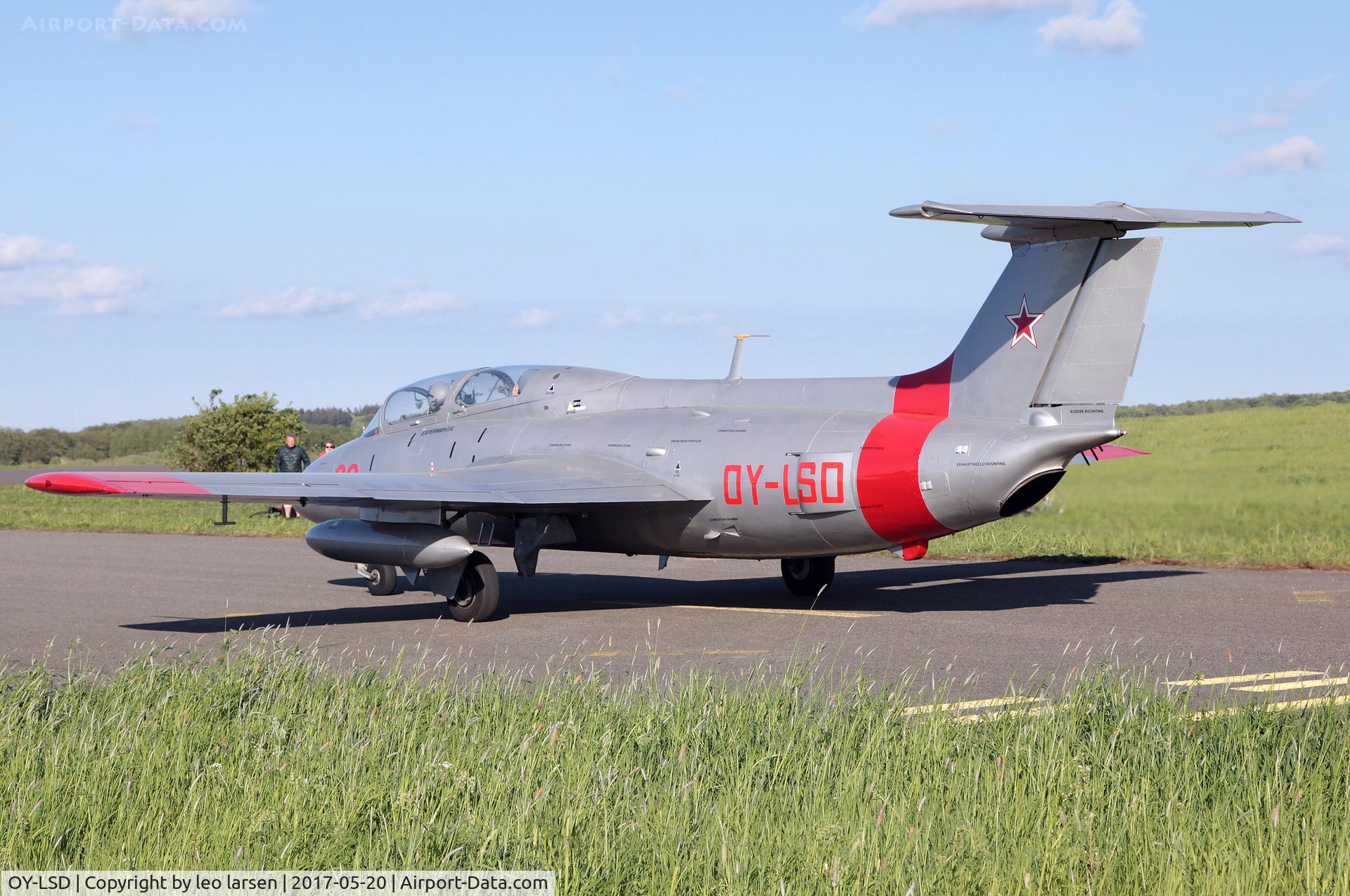 OY-LSD, 1973 Aero L-29 C/N 394952, FSN Værløse 20.5.2017