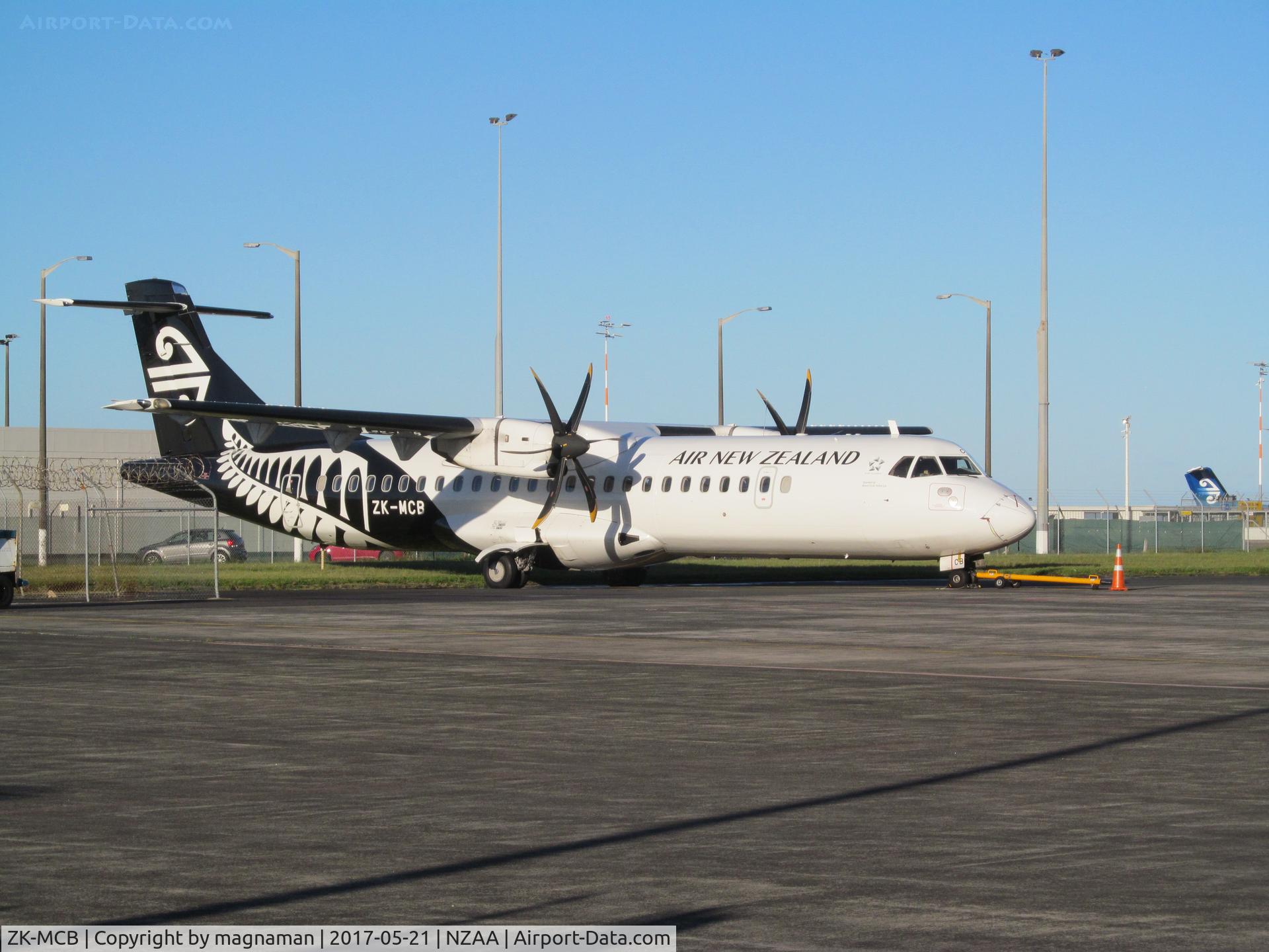 ZK-MCB, 1999 ATR 72-212A C/N 598, on rest area