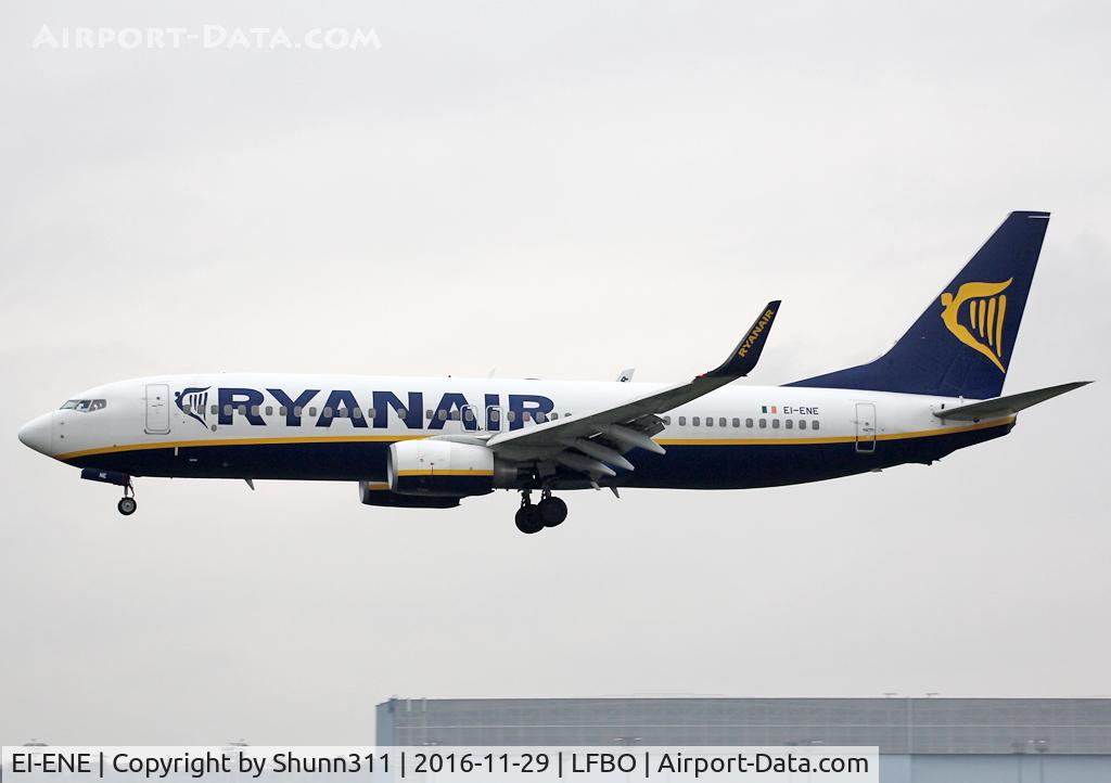 EI-ENE, 2010 Boeing 737-8AS C/N 34976, Landing rwy 14L