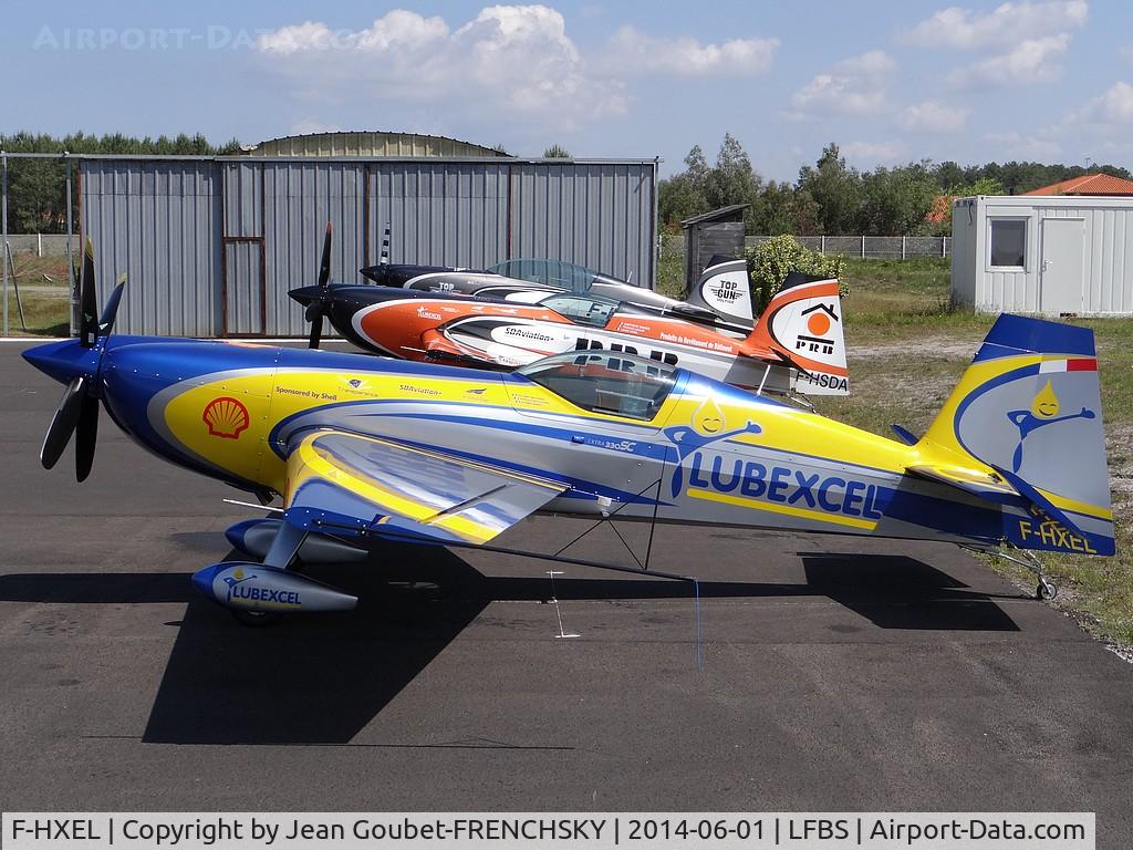 F-HXEL, Extra EA-330SC C/N SC046, parkinf voltige