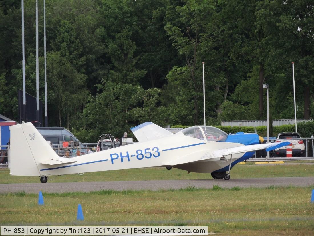 PH-853, Scheibe SF-25C Falke C/N 44229, TAKING OF RUNWAY 07