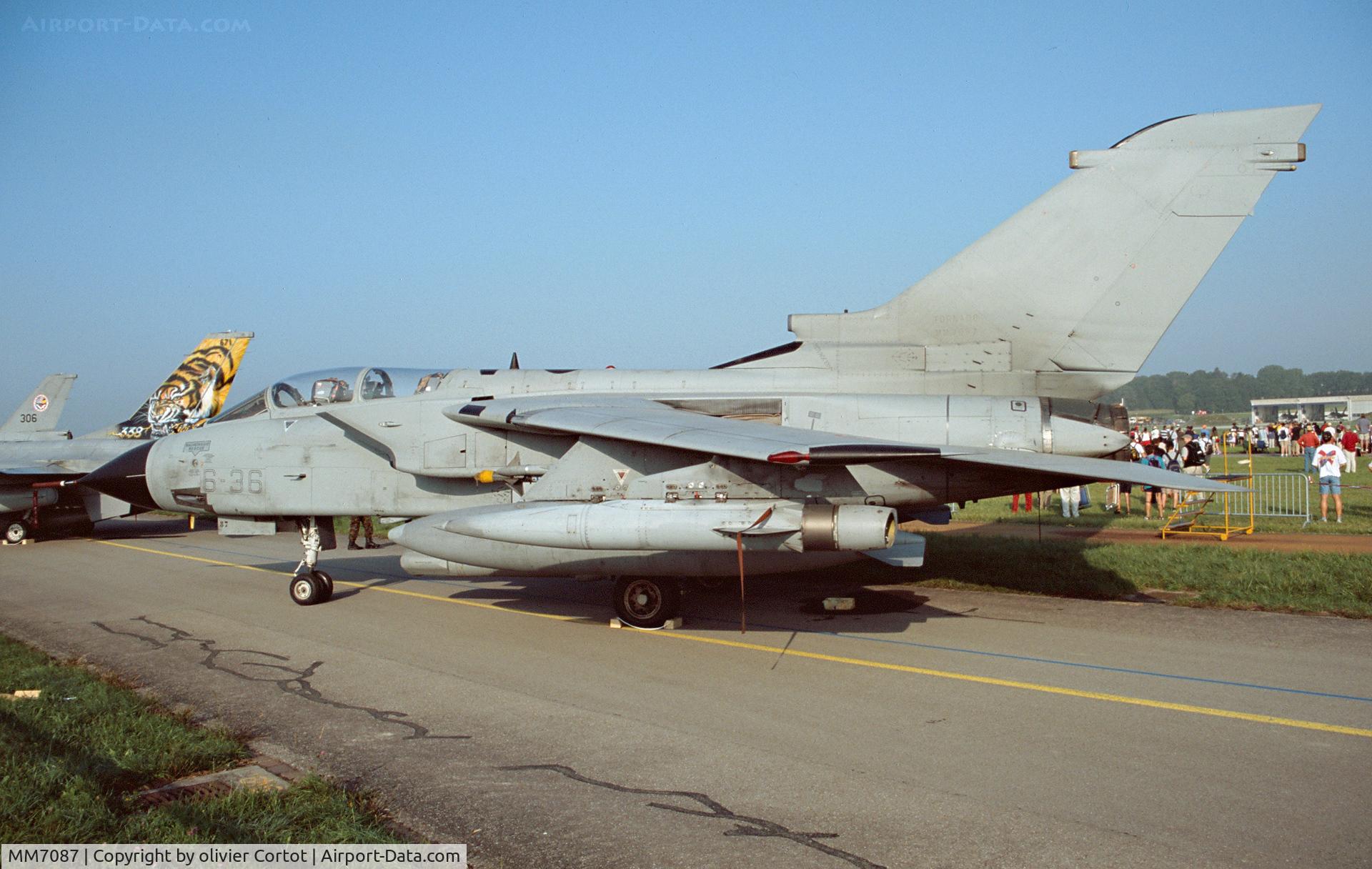 MM7087, Panavia Tornado IDS C/N 644/IS086/5098, Payerne AIR 04 airshow