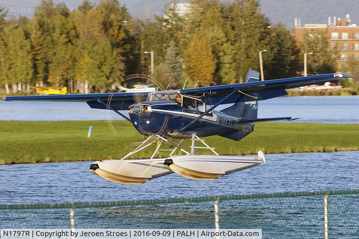 N1797R, 1981 Cessna U206G Stationair C/N U20606331, lake hood