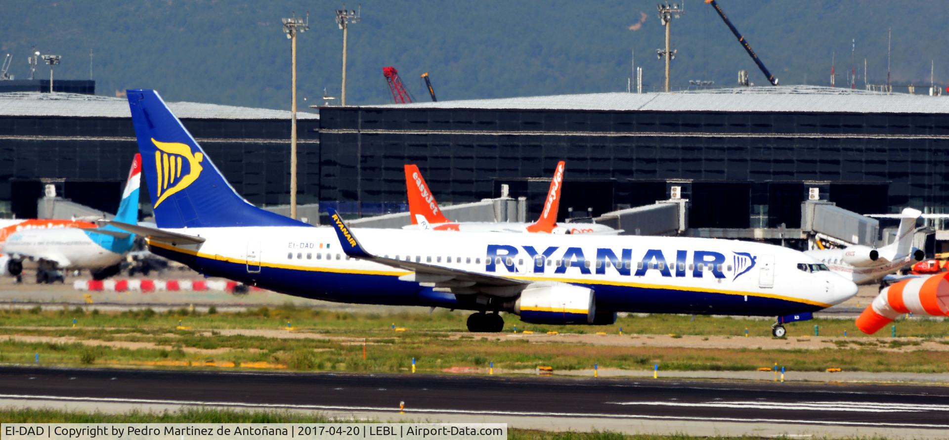 EI-DAD, 2002 Boeing 737-8AS C/N 33544, El Prat  -  Barcelona  -  España