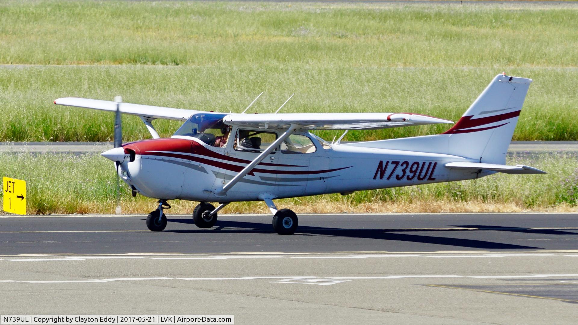 N739UL, 1978 Cessna 172N C/N 17270816, Livermore Airport California 2017.