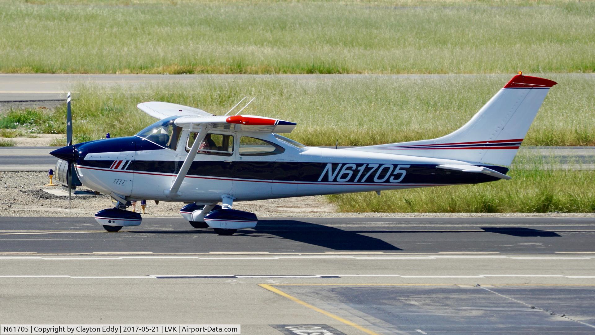 N61705, 1977 Cessna 182Q Skylane C/N 18265728, Livermore Airport California 2017.
