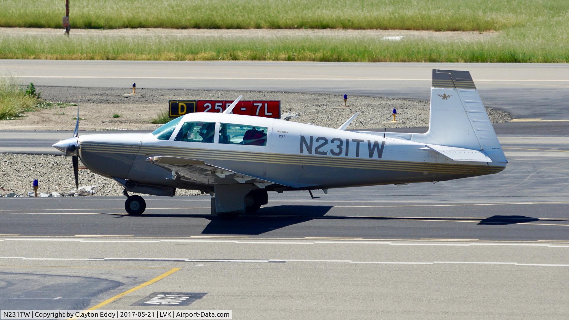 N231TW, 1978 Mooney M20K C/N 25-0012, Livermore Airport California 2017.