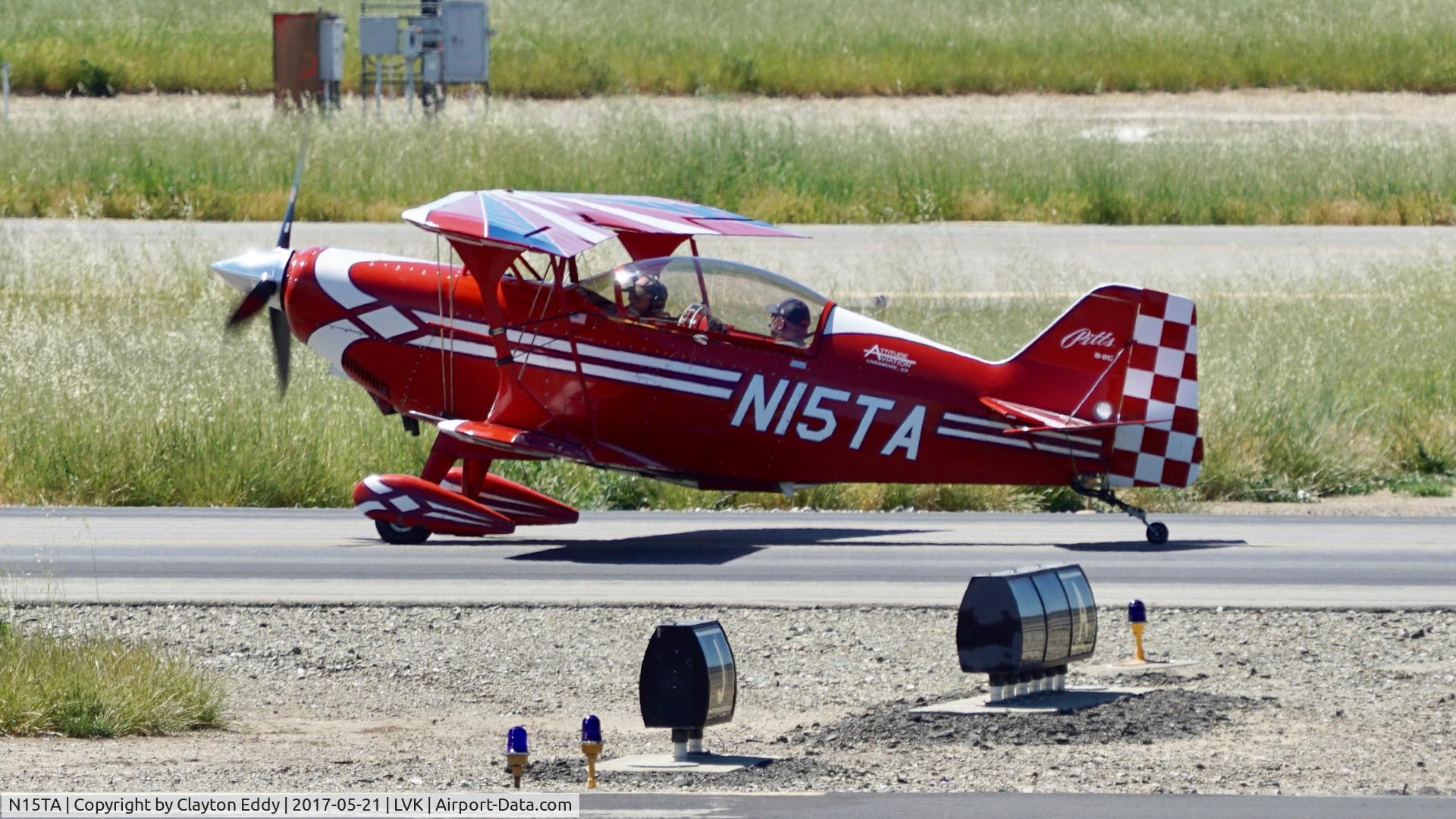 N15TA, 2001 Aviat Pitts S-2C Special C/N 6045, Livermore Airport California 2017.