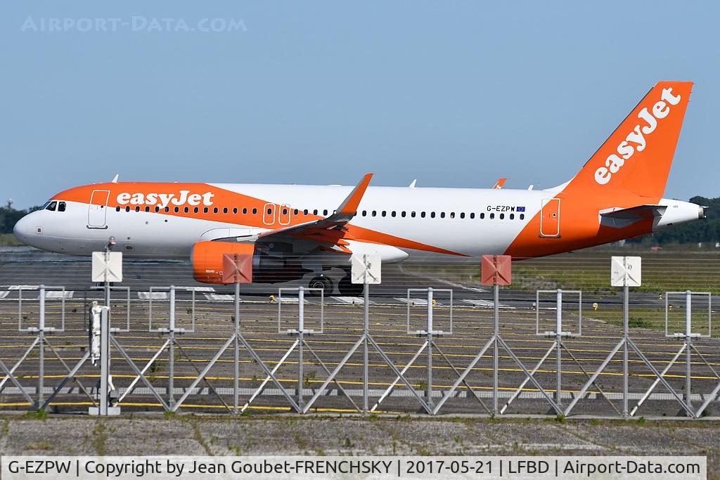 G-EZPW, 2017 Airbus A320-214 C/N 7549, U21686 to Nice take off runway 11