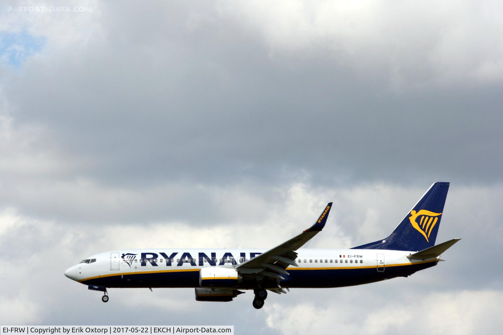 EI-FRW, 2016 Boeing 737-8AS C/N 44748, EI-FRW landing rw 22L
