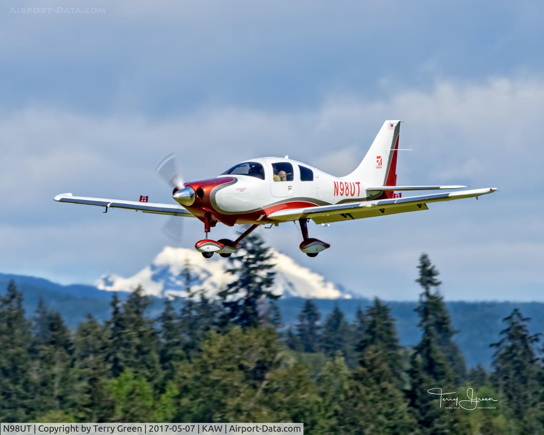 N98UT, 2008 Cessna LC41-550FG C/N 411051, KAWO
