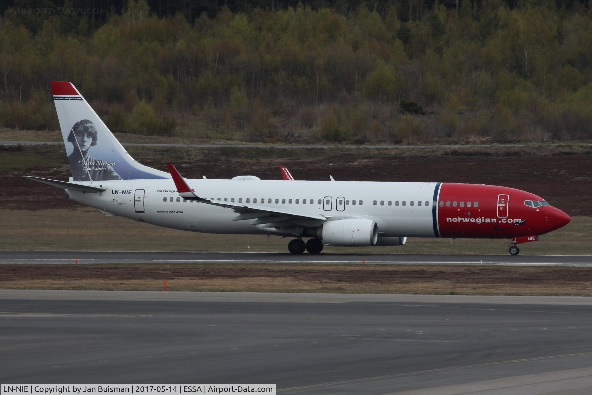 LN-NIE, 2012 Boeing 737-8JP C/N 39435, Norwegian, take off rwy 08