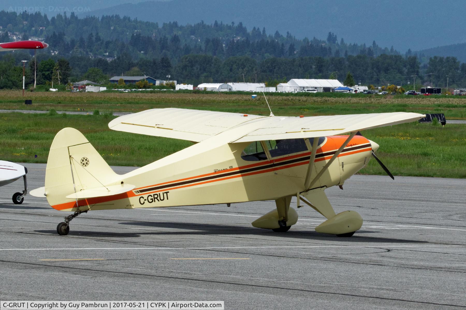 C-GRUT, 1952 Piper PA-22-135 Tri-Pacer C/N 22-764, Parked