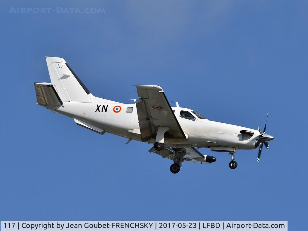 117, Socata TBM-700A C/N 117, COTAM landing runway 23