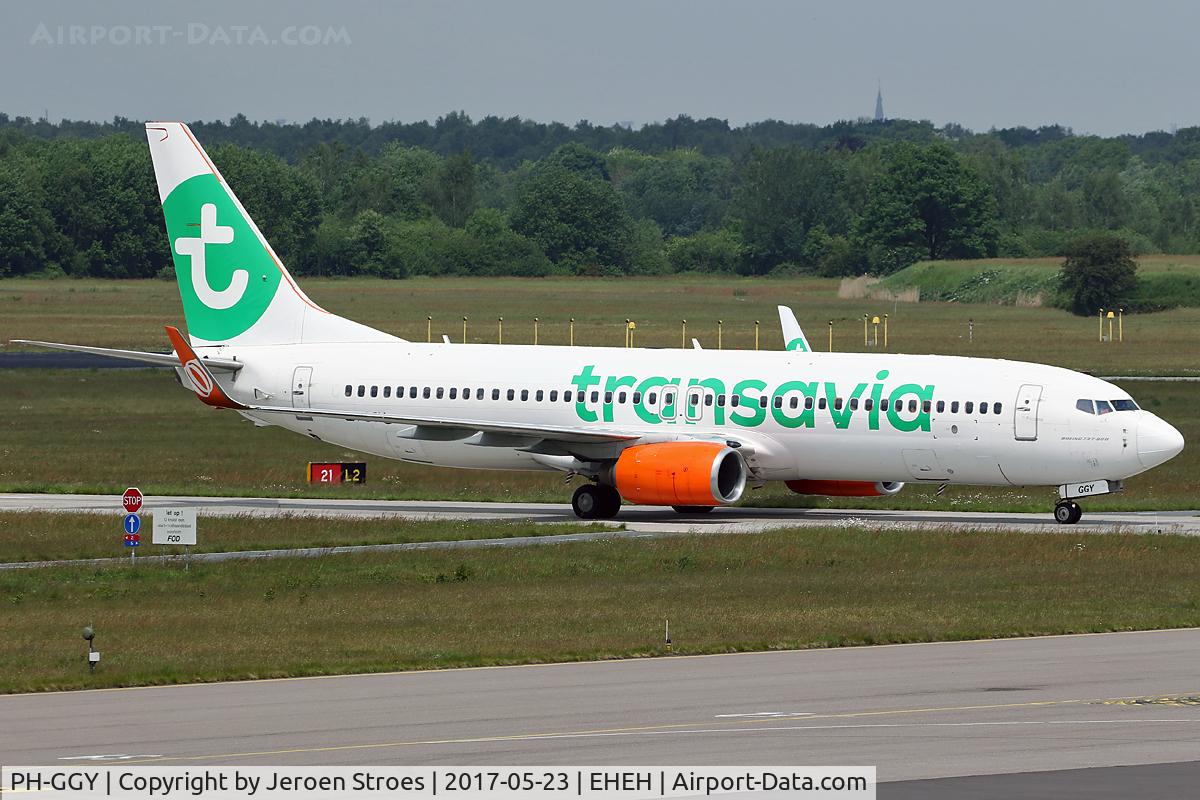 PH-GGY, 2010 Boeing 737-8EH C/N 37599, Summerlease