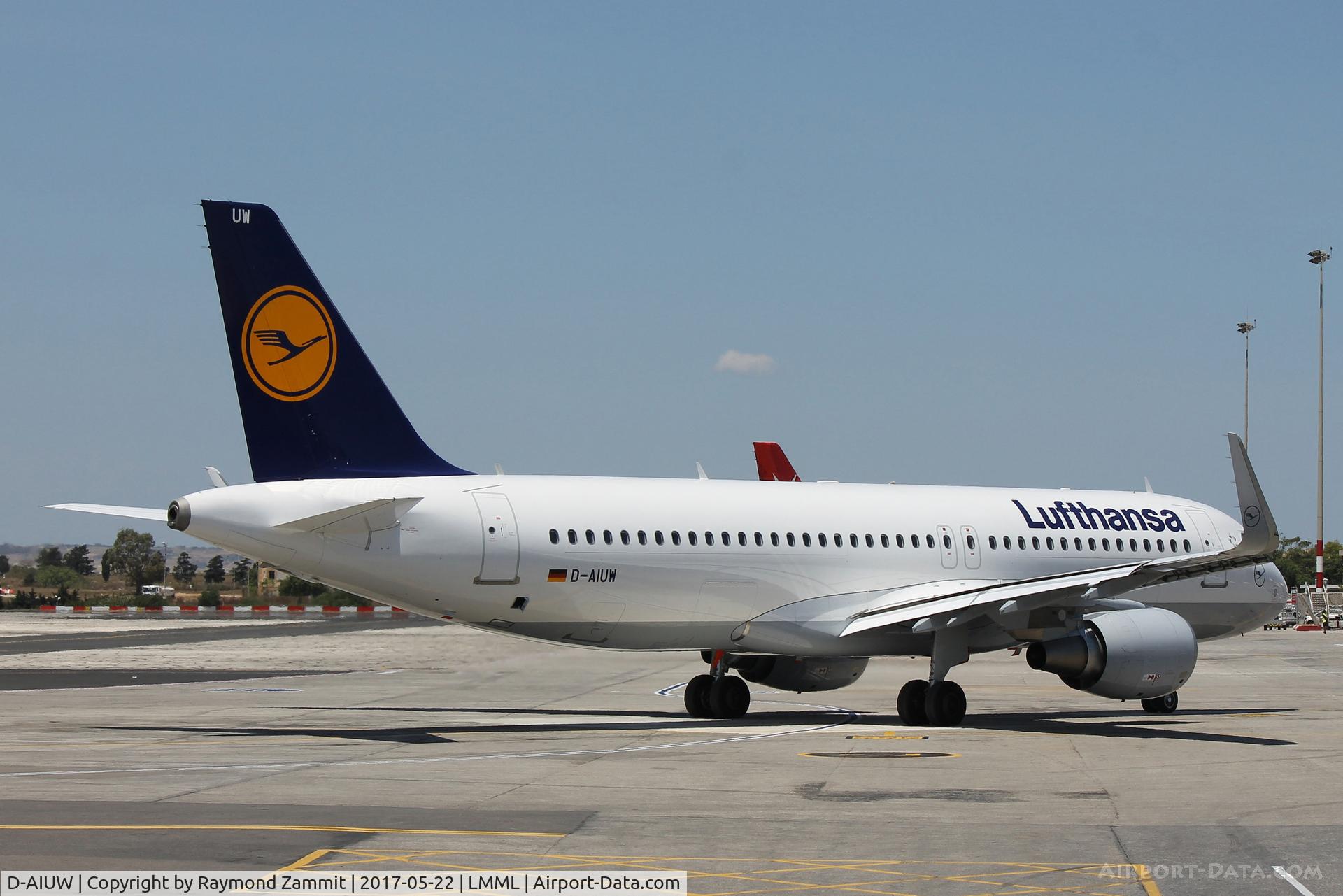 D-AIUW, 2016 Airbus A320-214 C/N 7251, A320 D-AIUW Lufthansa