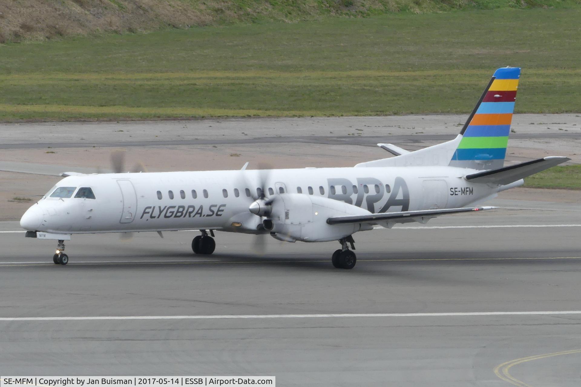 SE-MFM, 1995 Saab 2000 C/N 2000-022, Braathens Regional new colours