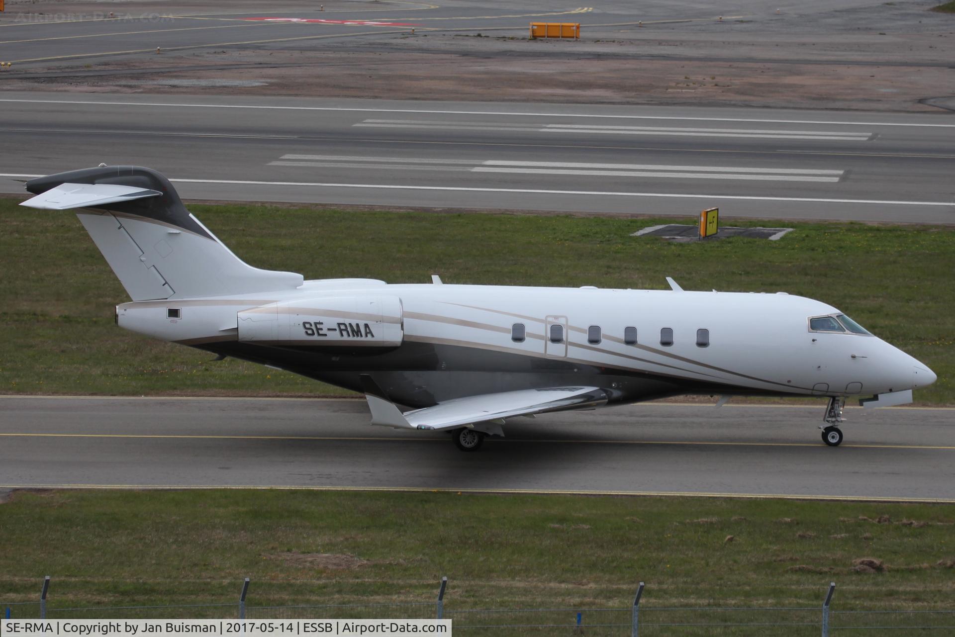 SE-RMA, 2006 Bombardier Challenger 300 (BD-100-1A10) C/N 20136, Corporate