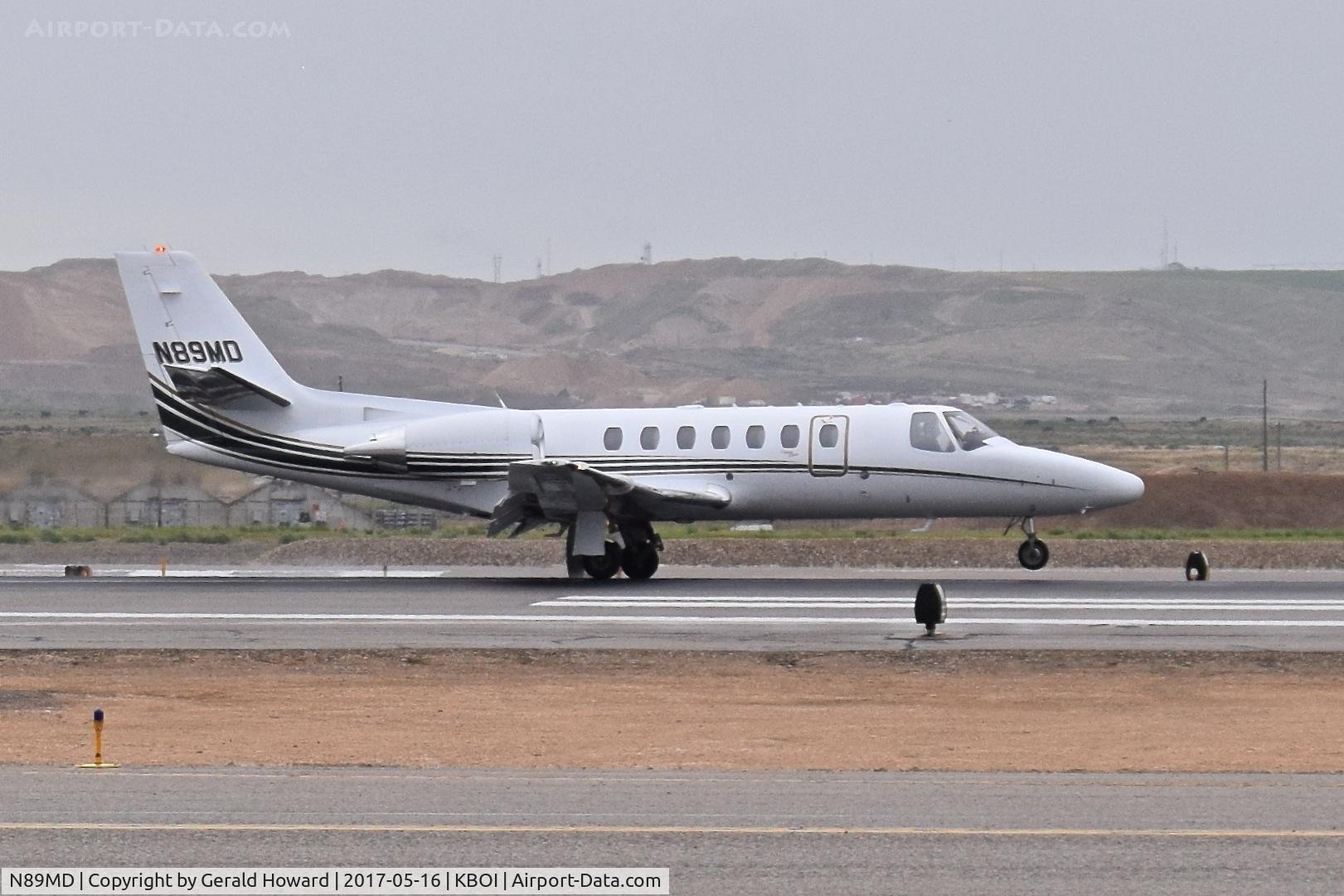 N89MD, 2002 Cessna 560 C/N 560-0612, Takeoff roll on RWY 28R.