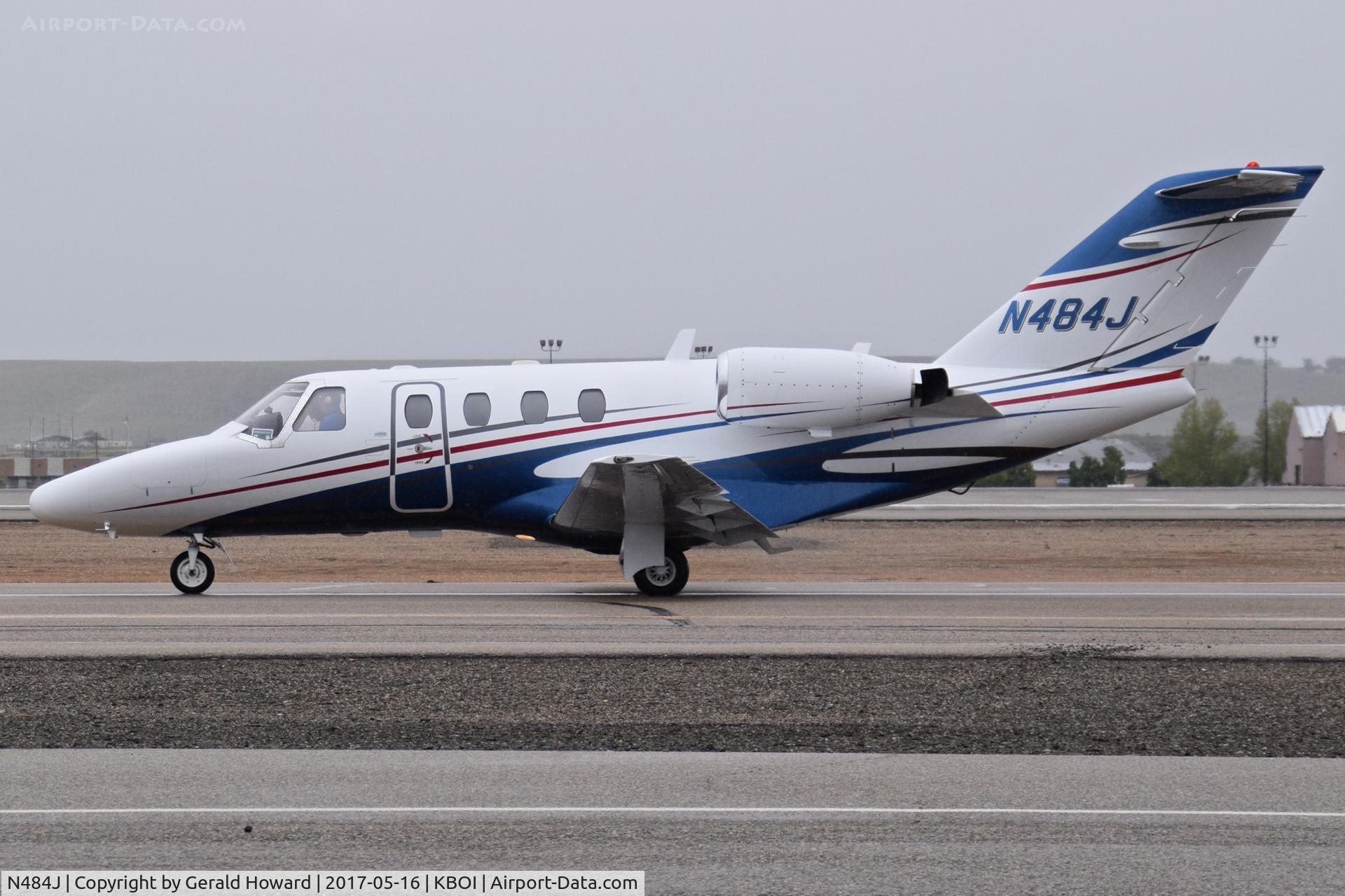N484J, 1994 Cessna 525 CitationJet CJ1 C/N 525-0048, Taxiing on Alpha.