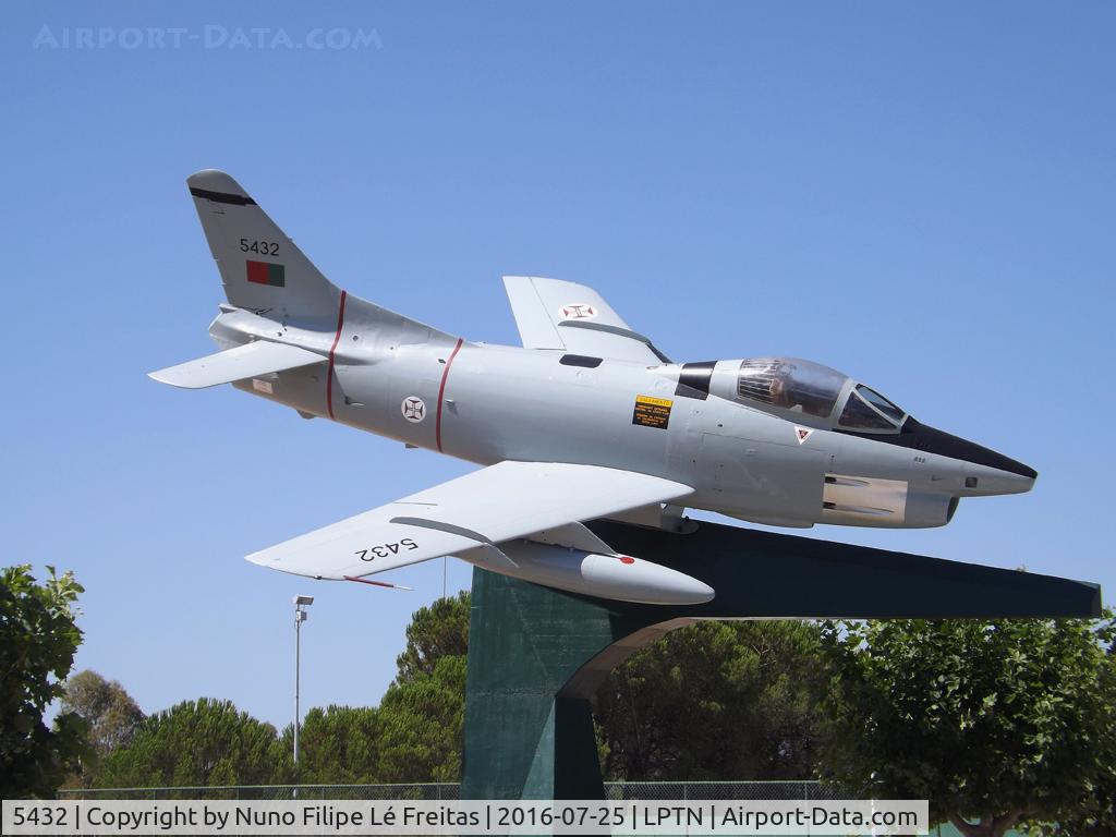 5432, Fiat G-91R/4 C/N 91-4-0145, Static display.