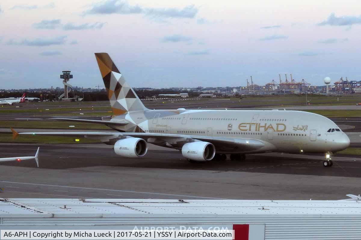 A6-APH, 2015 Airbus A380-861 C/N 199, At Mascot