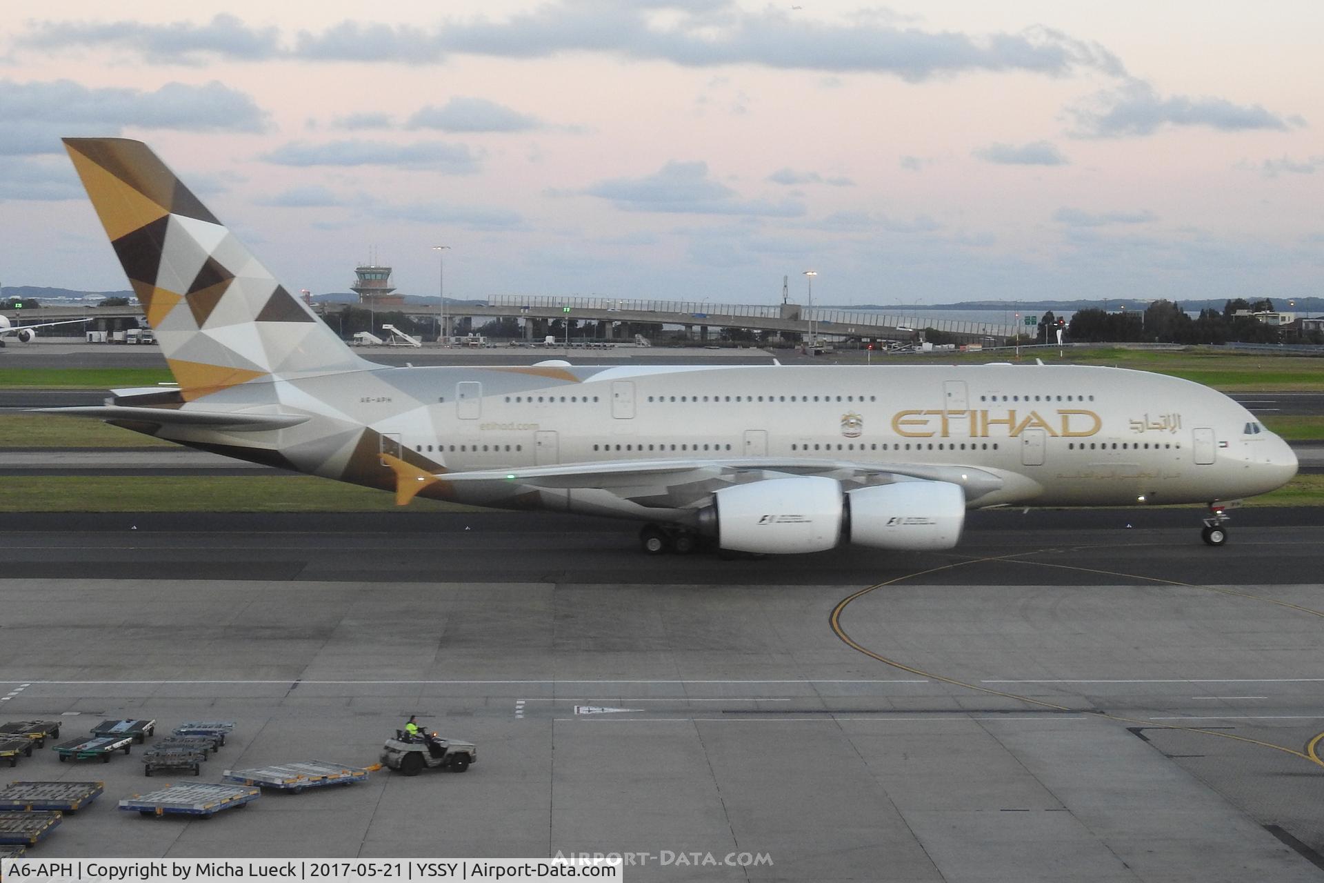 A6-APH, 2015 Airbus A380-861 C/N 199, At Mascot