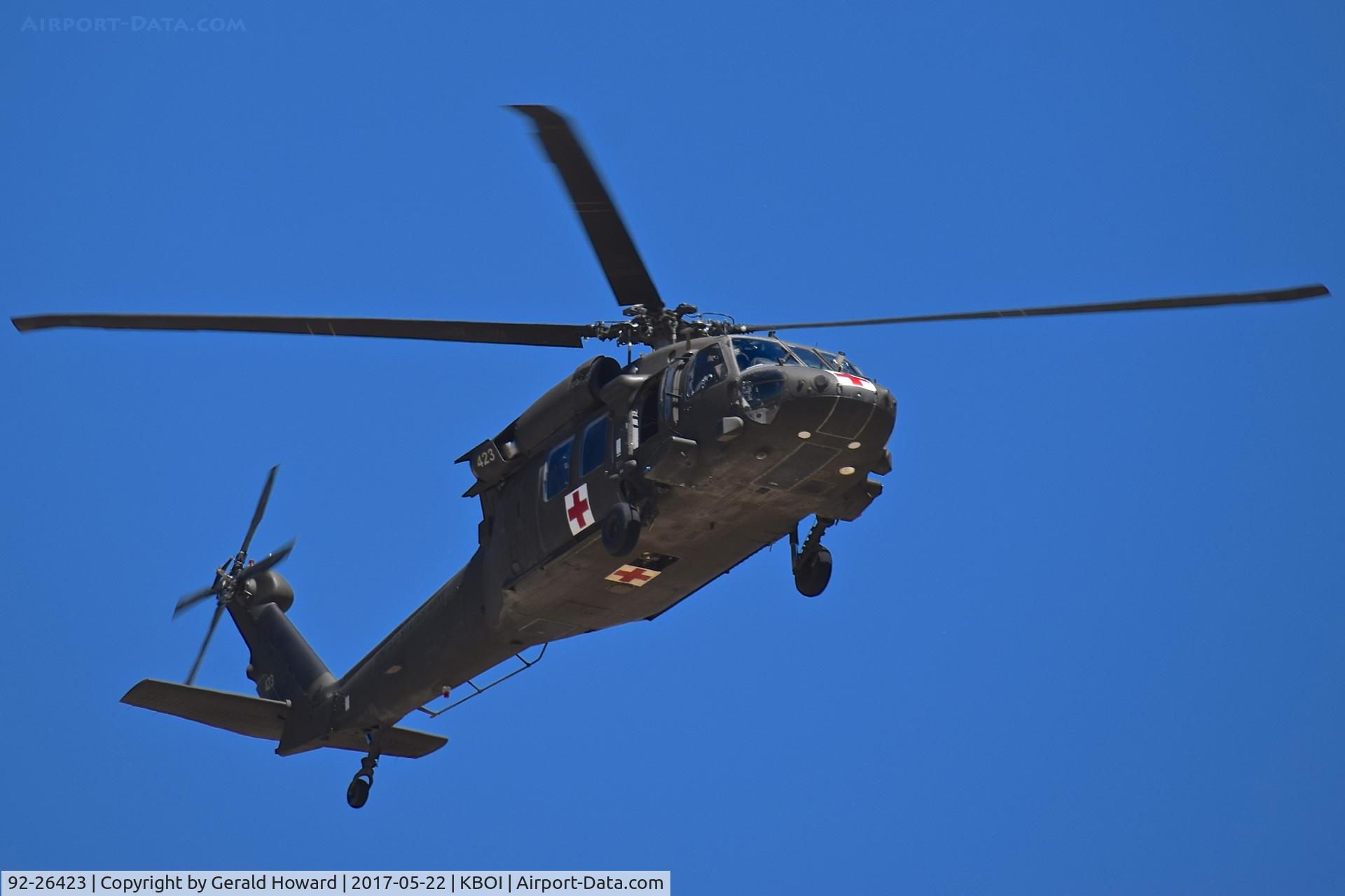 92-26423, Sikorsky UH-60L Black Hawk C/N 701879, Over flying Taxiway Bravo.  1-183rd AVN BN, Idaho Army National Guard.