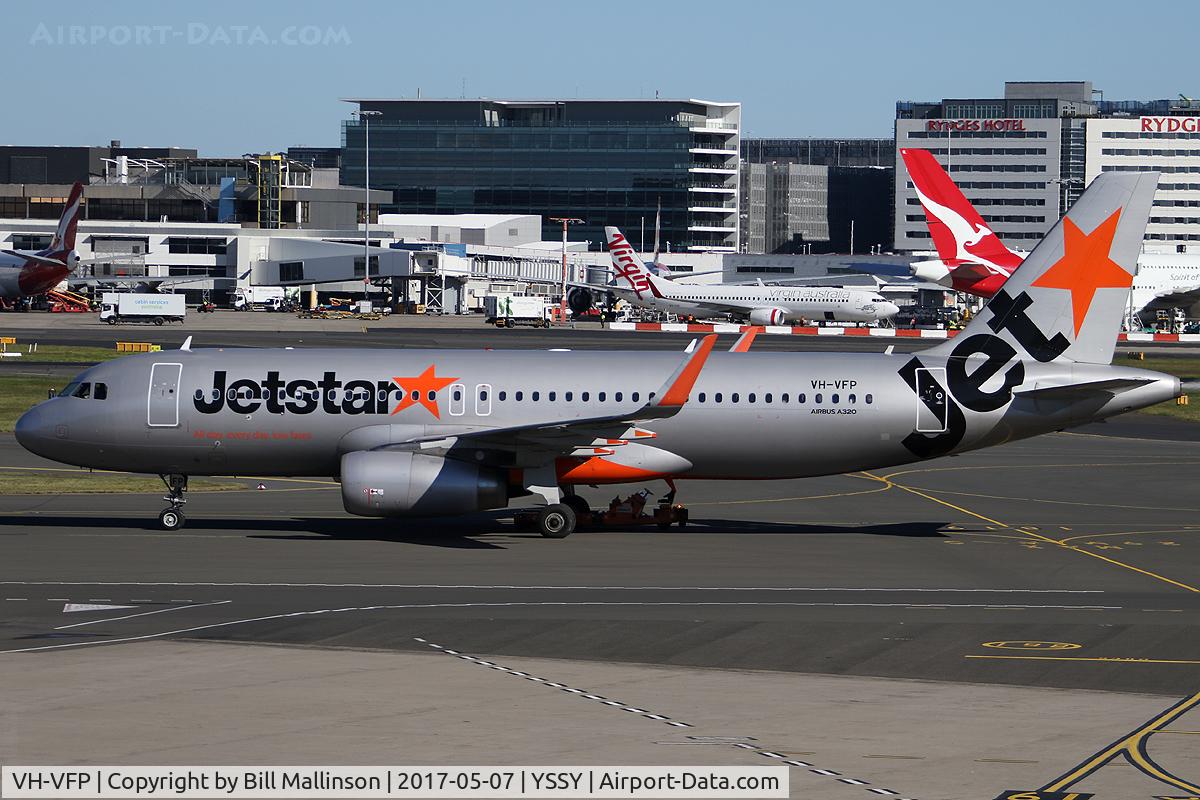 VH-VFP, 2013 Airbus A320-232 C/N 5775, TAXIING