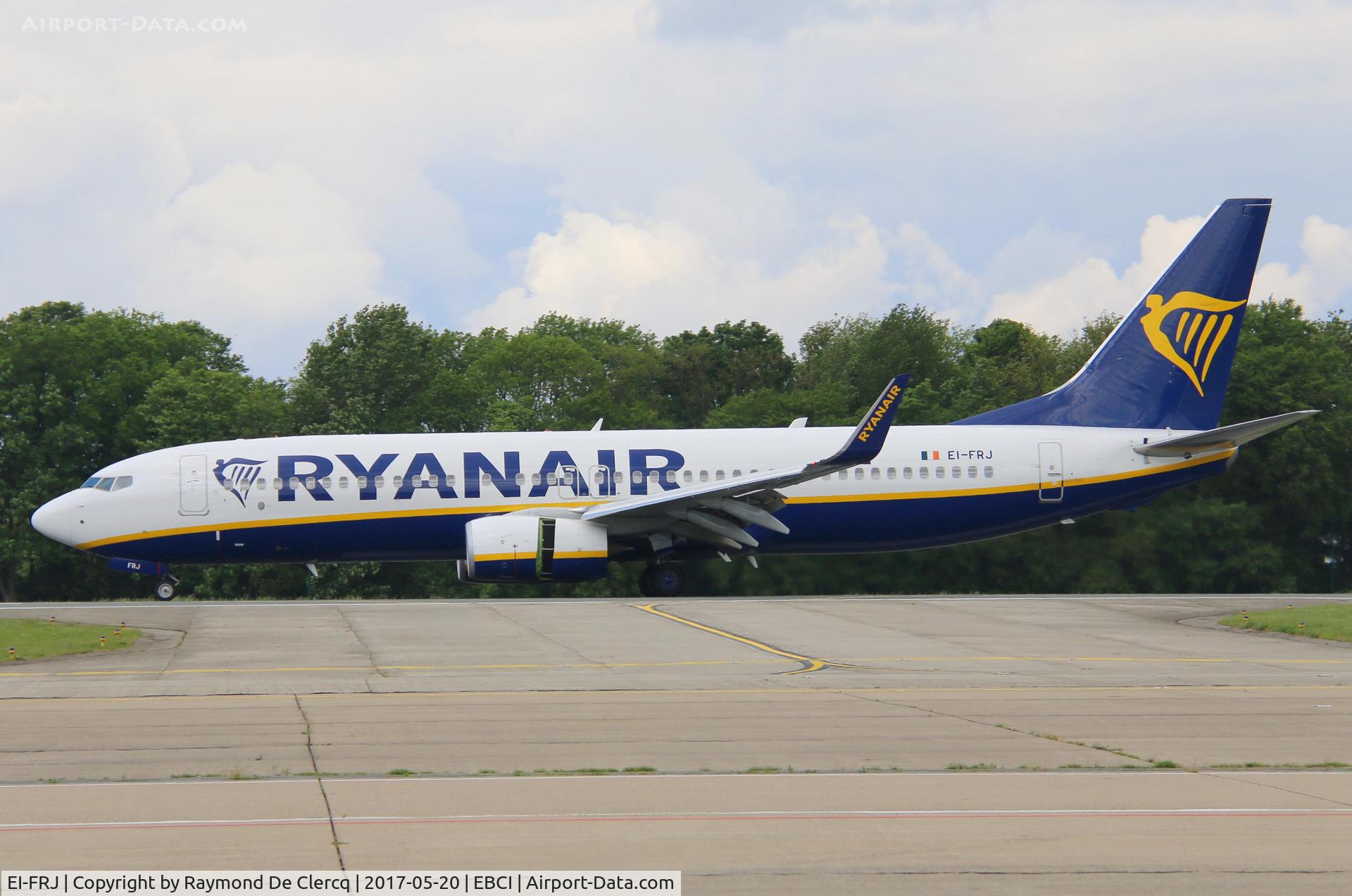 EI-FRJ, 2016 Boeing 737-8AS C/N 44734, Landing at Gosselies.