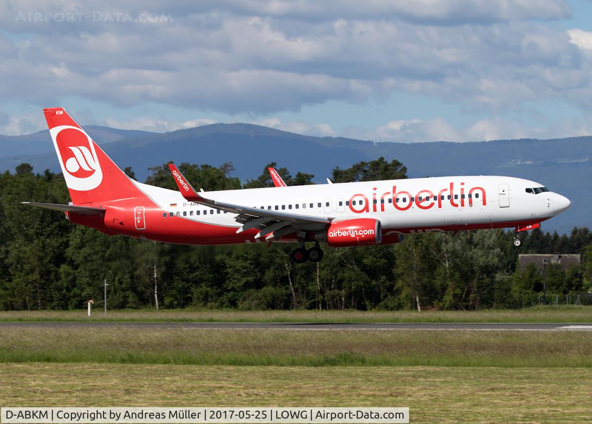 D-ABKM, 2010 Boeing 737-86J C/N 37755, Arriving from Palma.