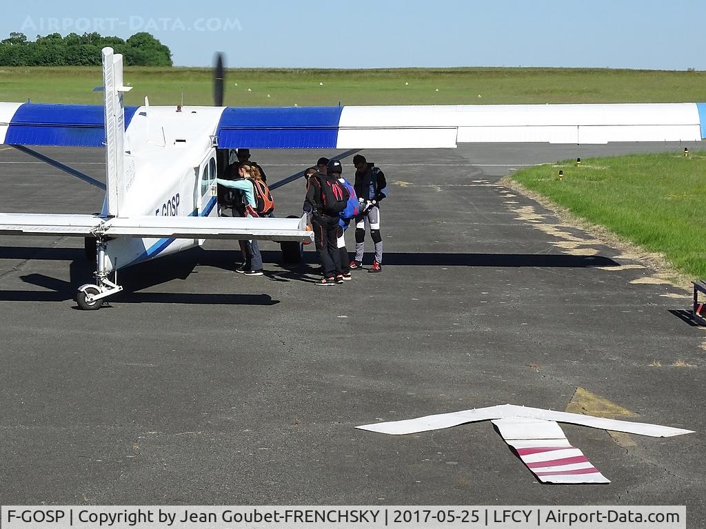 F-GOSP, 1969 Pilatus PC-6/B2-H4 Turbo Porter C/N 699, Europhenix17 Skydive Royan