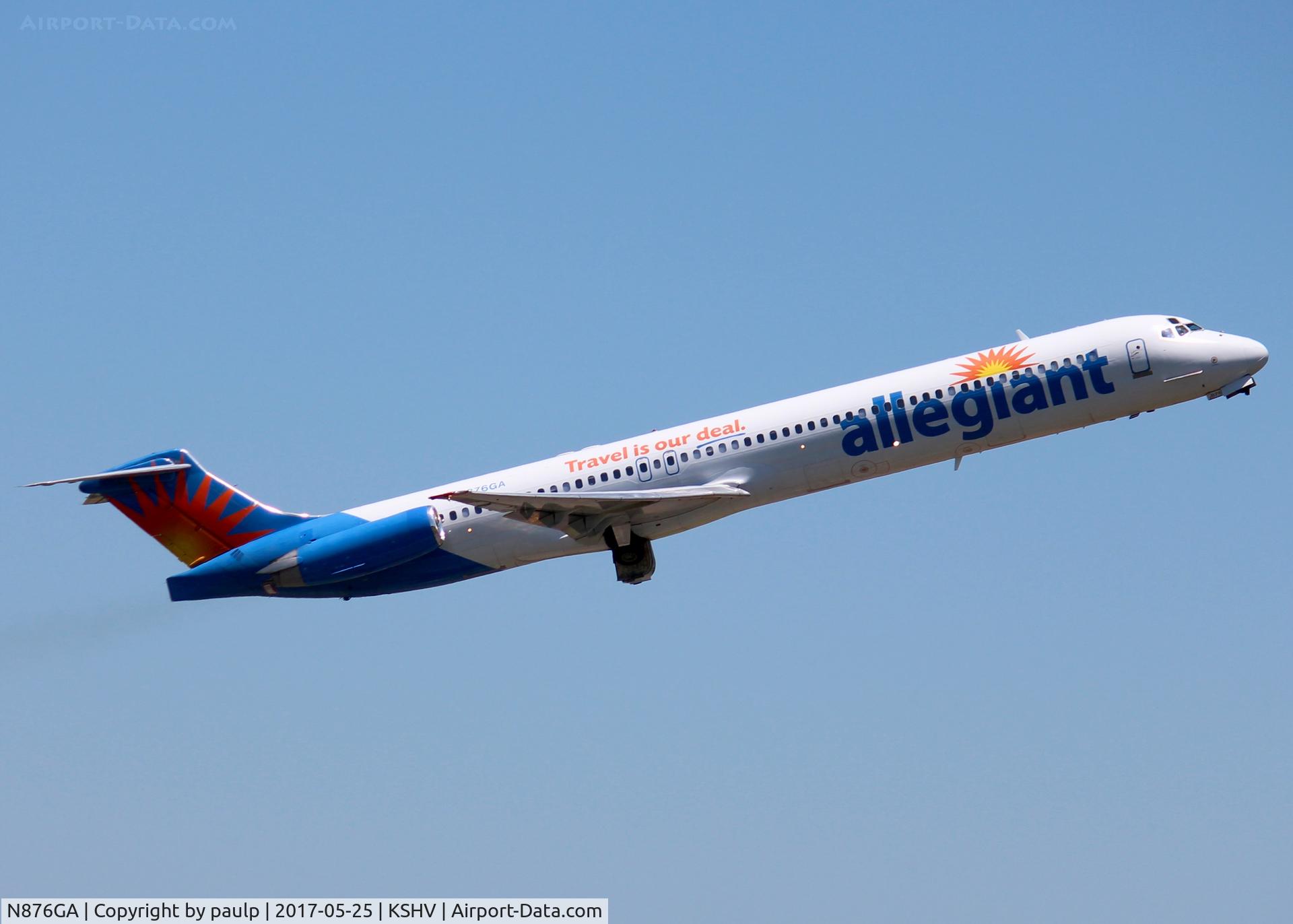 N876GA, 1995 McDonnell Douglas MD-83 (DC-9-83) C/N 53469, At Shreveport Regional.