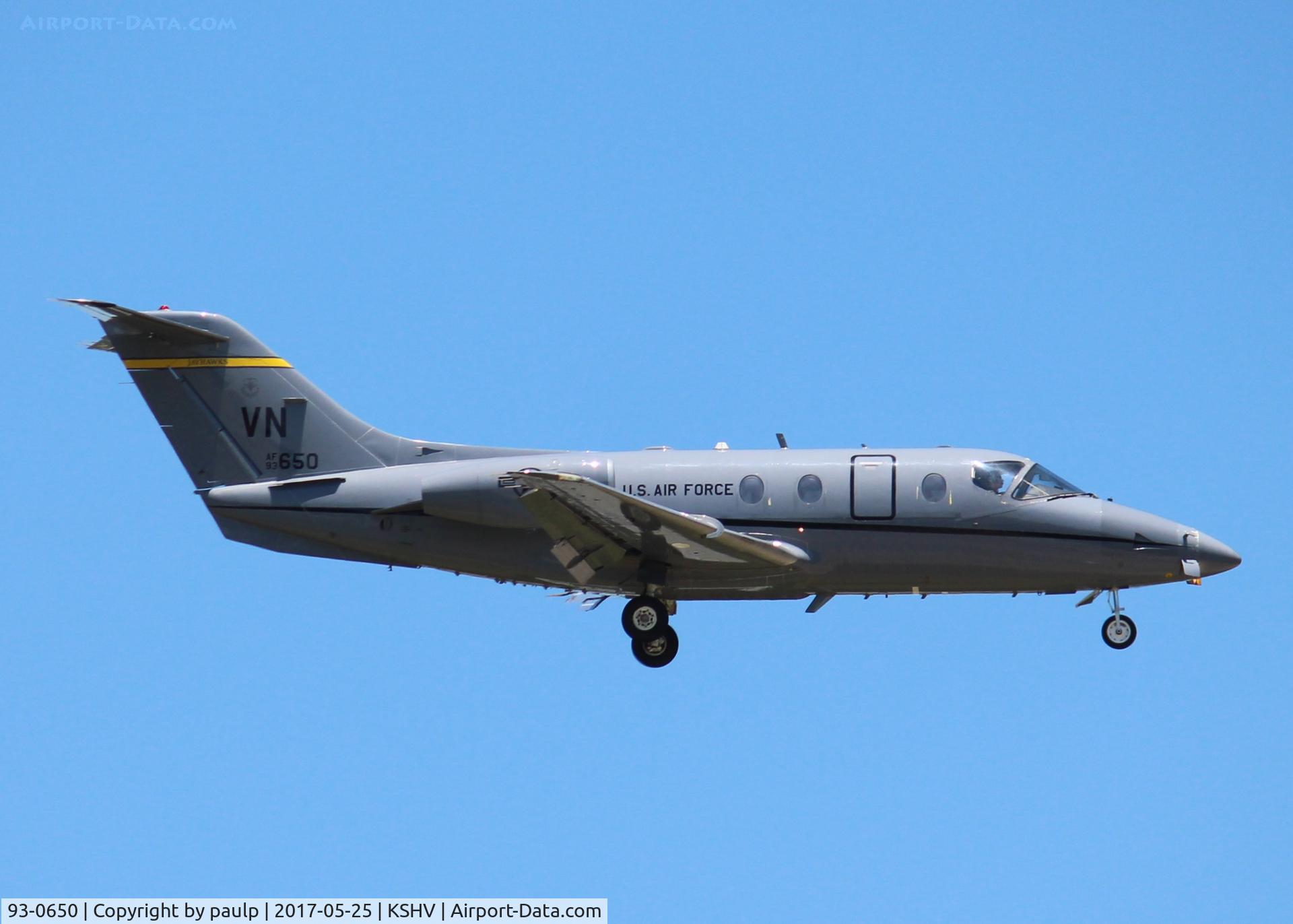 93-0650, 1993 Beechcraft T-1A Jayhawk C/N TT-107, At Shreveport Regional.