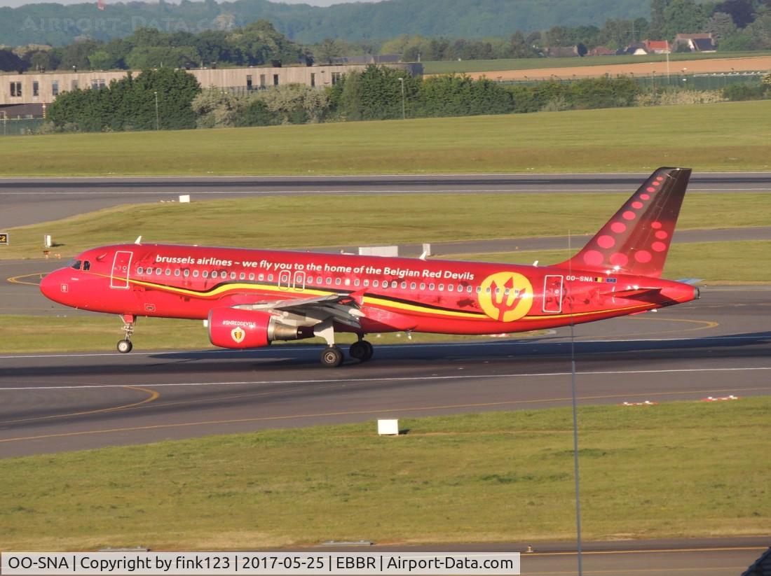 OO-SNA, 2001 Airbus A320-214 C/N 1441, BRUSSEL AIRLINES RED EVILS AT BRUSSEL
